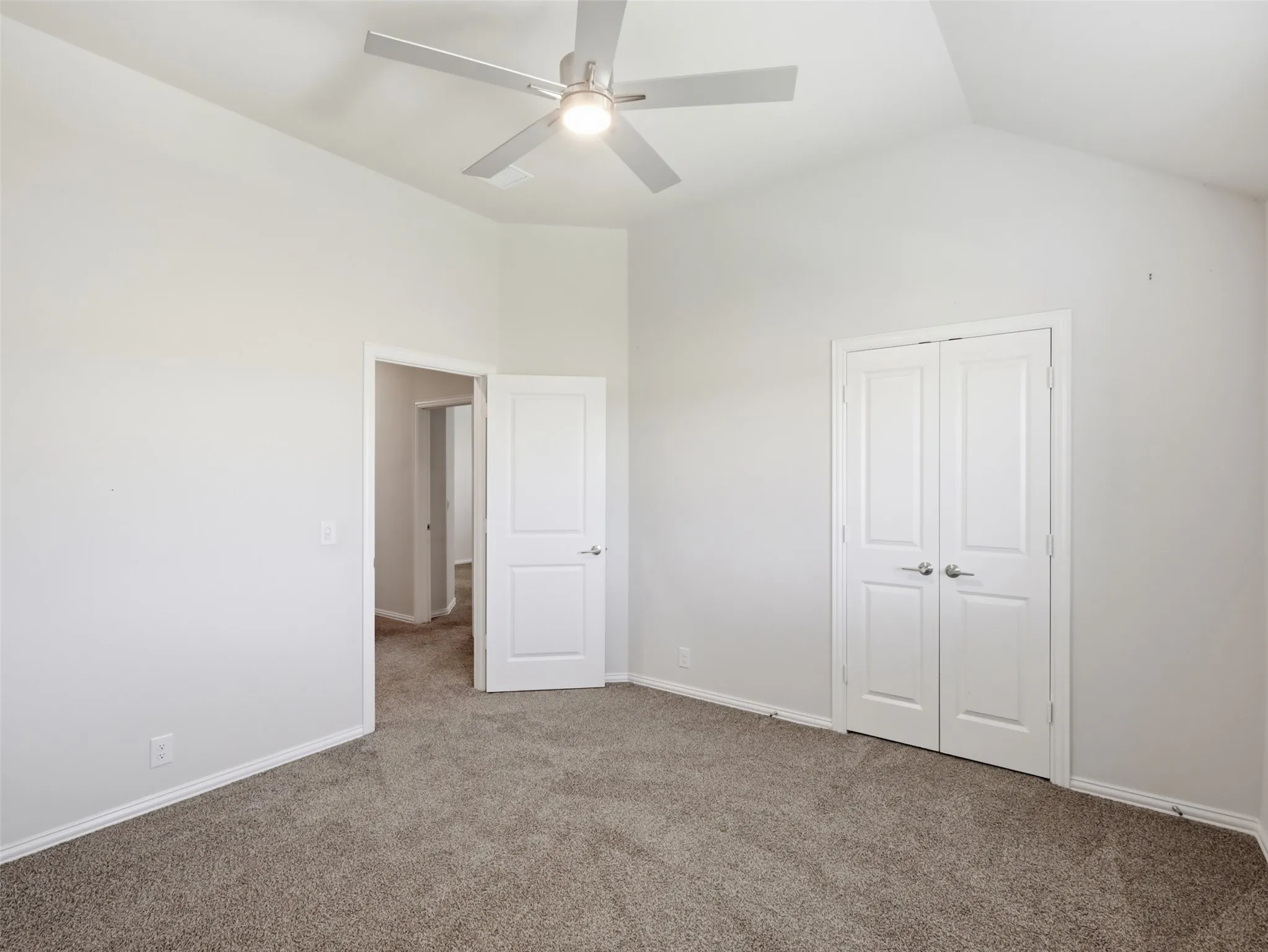 Single Family Residence For Sale in Hunt County , 201 Sweetwater Drive, Commerce, Texas 75428, 4 Bedroom, 3 Bathroom, 2 Garage spaces, 3,026 Sqft, built in 2023, mls#21327416, Real Estate Agent in Commerce, Homes For Sale in Hunt county, Homes For Sale in Commerce, Realtor in Commerce Texas, Real Estate Brokerage Independent Realty Texas, Luminita Cordes Realtor