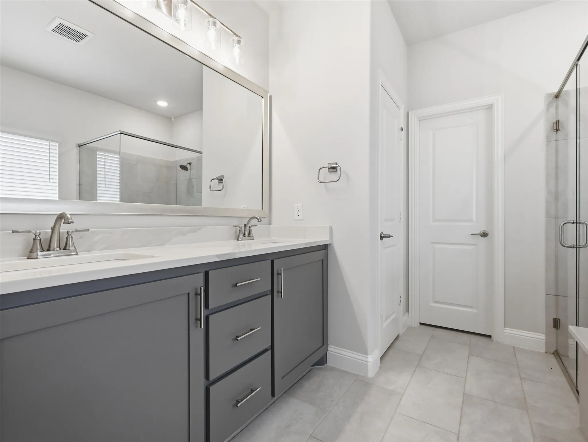Single Family Residence For Sale in Hunt County , 201 Sweetwater Drive, Commerce, Texas 75428, 4 Bedroom, 3 Bathroom, 2 Garage spaces, 3,026 Sqft, built in 2023, mls#21327416, Real Estate Agent in Commerce, Homes For Sale in Hunt county, Homes For Sale in Commerce, Realtor in Commerce Texas, Real Estate Brokerage Independent Realty Texas, Luminita Cordes Realtor