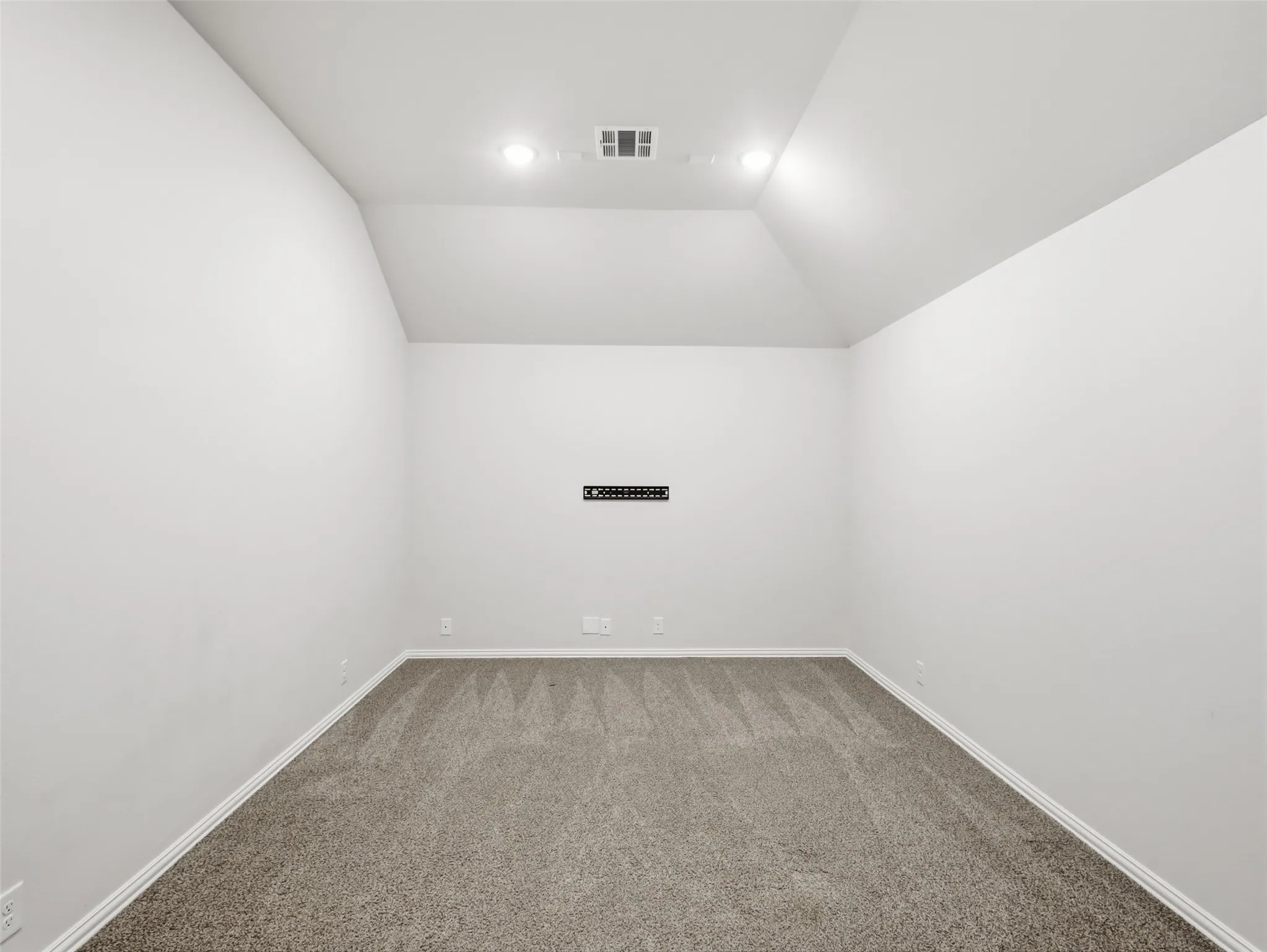 Single Family Residence For Sale in Hunt County , 201 Sweetwater Drive, Commerce, Texas 75428, 4 Bedroom, 3 Bathroom, 2 Garage spaces, 3,026 Sqft, built in 2023, mls#21327416, Real Estate Agent in Commerce, Homes For Sale in Hunt county, Homes For Sale in Commerce, Realtor in Commerce Texas, Real Estate Brokerage Independent Realty Texas, Luminita Cordes Realtor