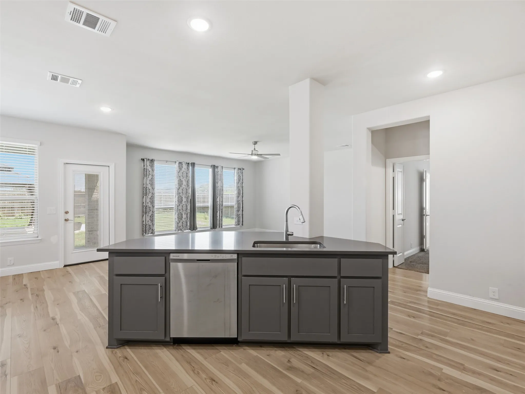 Single Family Residence For Sale in Hunt County , 201 Sweetwater Drive, Commerce, Texas 75428, 4 Bedroom, 3 Bathroom, 2 Garage spaces, 3,026 Sqft, built in 2023, mls#21327416, Real Estate Agent in Commerce, Homes For Sale in Hunt county, Homes For Sale in Commerce, Realtor in Commerce Texas, Real Estate Brokerage Independent Realty Texas, Luminita Cordes Realtor