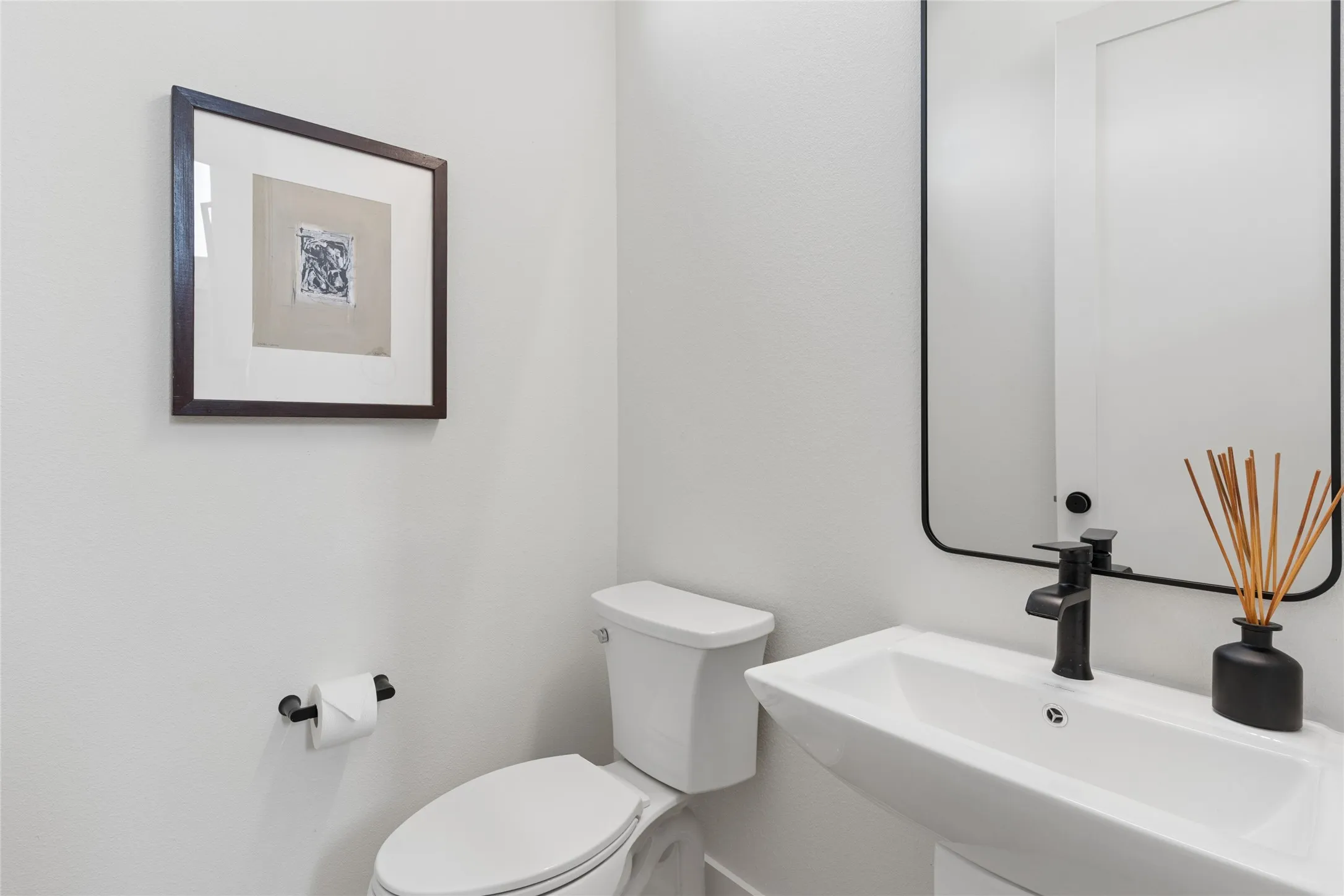 Single Family Residence For Rent in Dallas County , 2202 N Carroll Avenue 104, Dallas, Texas 75204, 2 Bedroom, 3 Bathroom, 2 Garage spaces, 1,840 Sqft, built in 2026, mls#21311911, Real Estate Agent in Dallas, Homes For Rent in Dallas county, Homes For Rent in Dallas, Realtor in Dallas Texas, Real Estate Brokerage Independent Realty Texas, Luminita Cordes Realtor