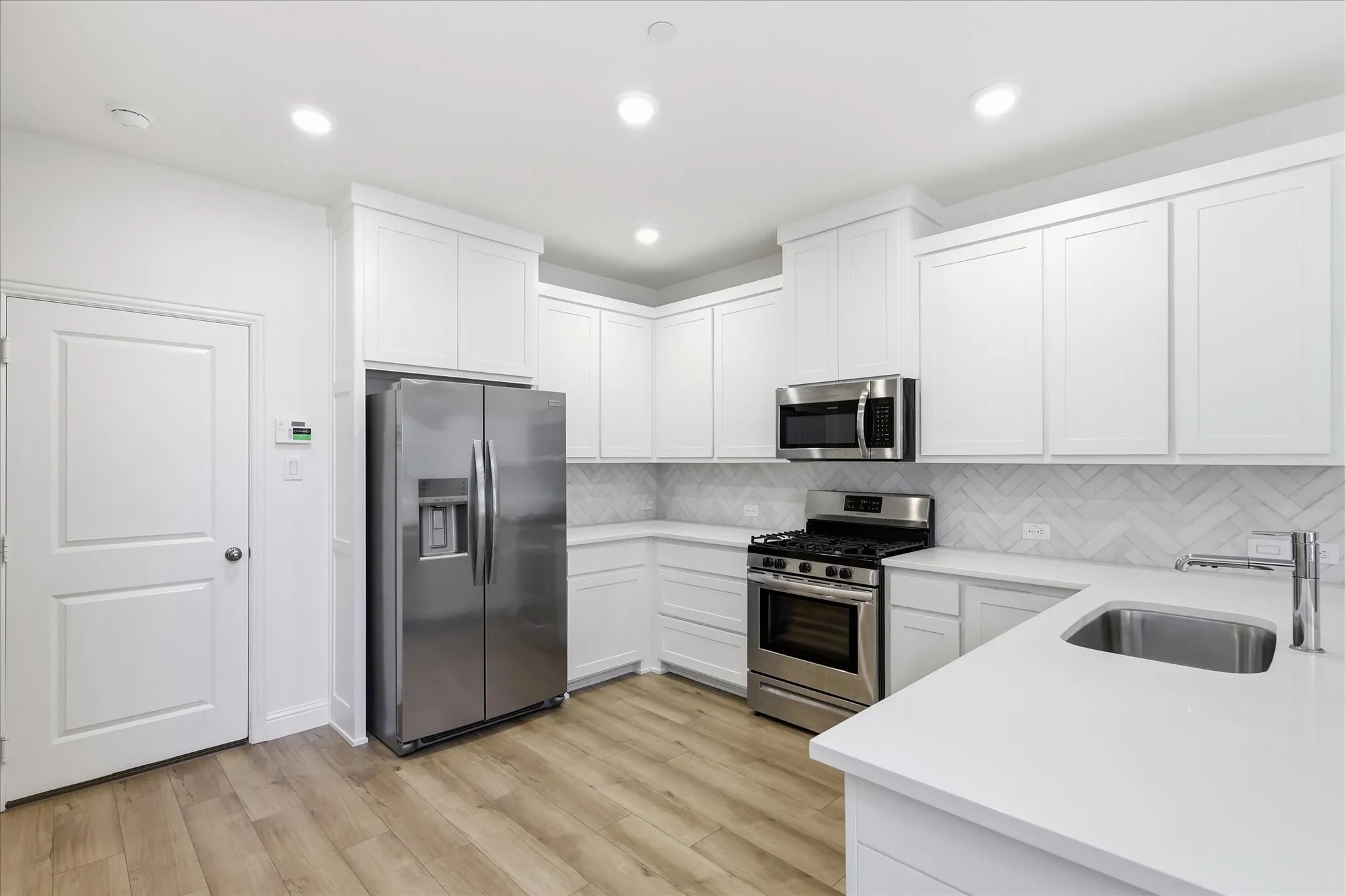 Townhouse For Sale in Dallas County , 2537 Buttonbush Lane, Garland, Texas 75042, 2 Bedroom, 3 Bathroom, 2 Garage spaces, 1,565 Sqft, built in 2023, Price $335,000, mls#21325068, Real Estate Agent in Garland, Homes For Sale in Dallas county, Homes For Sale in Garland, Realtor in Garland Texas, Real Estate Brokerage Independent Realty Texas, Luminita Cordes Realtor