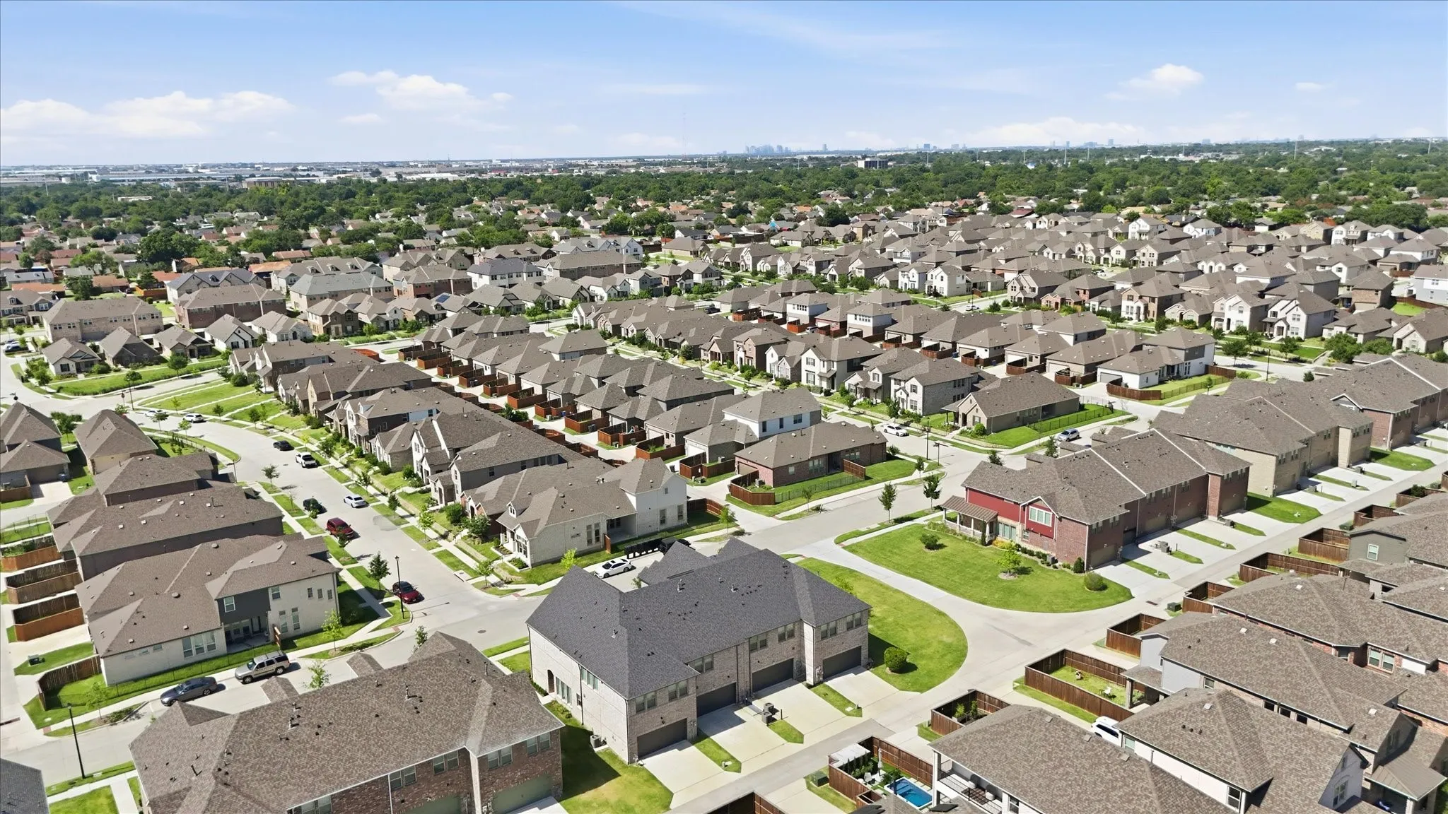 Townhouse For Sale in Dallas County , 2537 Buttonbush Lane, Garland, Texas 75042, 2 Bedroom, 3 Bathroom, 2 Garage spaces, 1,565 Sqft, built in 2023, Price $335,000, mls#21325068, Real Estate Agent in Garland, Homes For Sale in Dallas county, Homes For Sale in Garland, Realtor in Garland Texas, Real Estate Brokerage Independent Realty Texas, Luminita Cordes Realtor