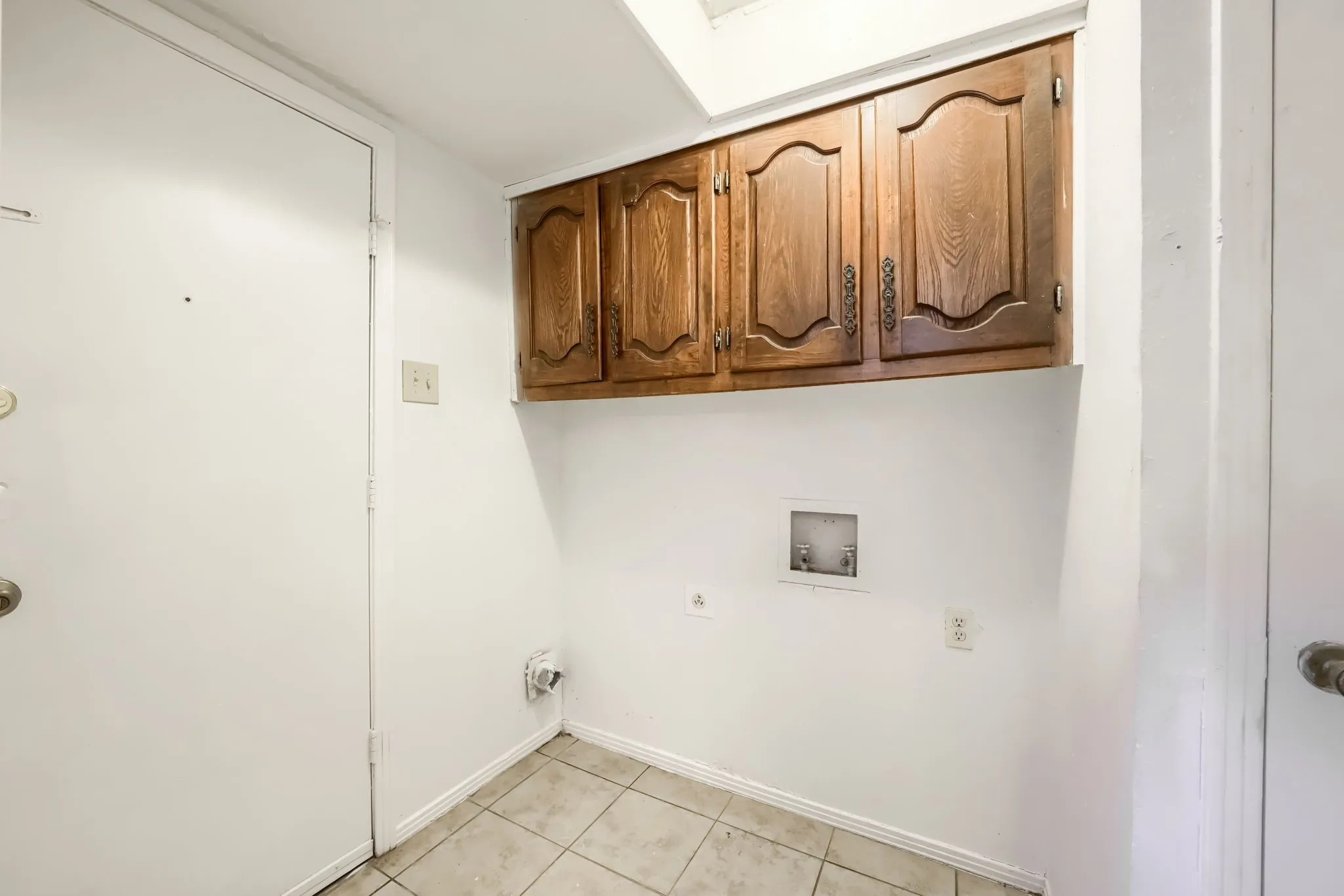 Single Family Residence For Rent in Dallas County , 9661 Limestone Drive, Dallas, Texas 75217, 4 Bedroom, 2 Bathroom, Garage spaces, 1,341 Sqft, built in 1972, mls#21307391, Real Estate Agent in Dallas, Homes For Rent in Dallas county, Homes For Rent in Dallas, Realtor in Dallas Texas, Real Estate Brokerage Independent Realty Texas, Luminita Cordes Realtor