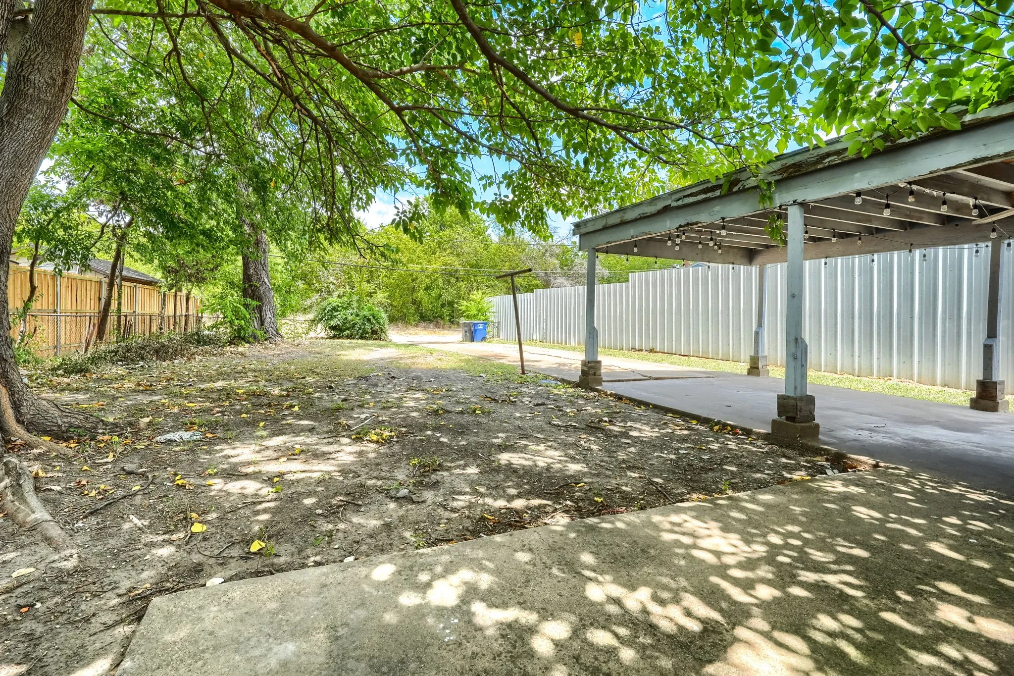 Single Family Residence For Rent in Dallas County , 9661 Limestone Drive, Dallas, Texas 75217, 4 Bedroom, 2 Bathroom, Garage spaces, 1,341 Sqft, built in 1972, mls#21307391, Real Estate Agent in Dallas, Homes For Rent in Dallas county, Homes For Rent in Dallas, Realtor in Dallas Texas, Real Estate Brokerage Independent Realty Texas, Luminita Cordes Realtor