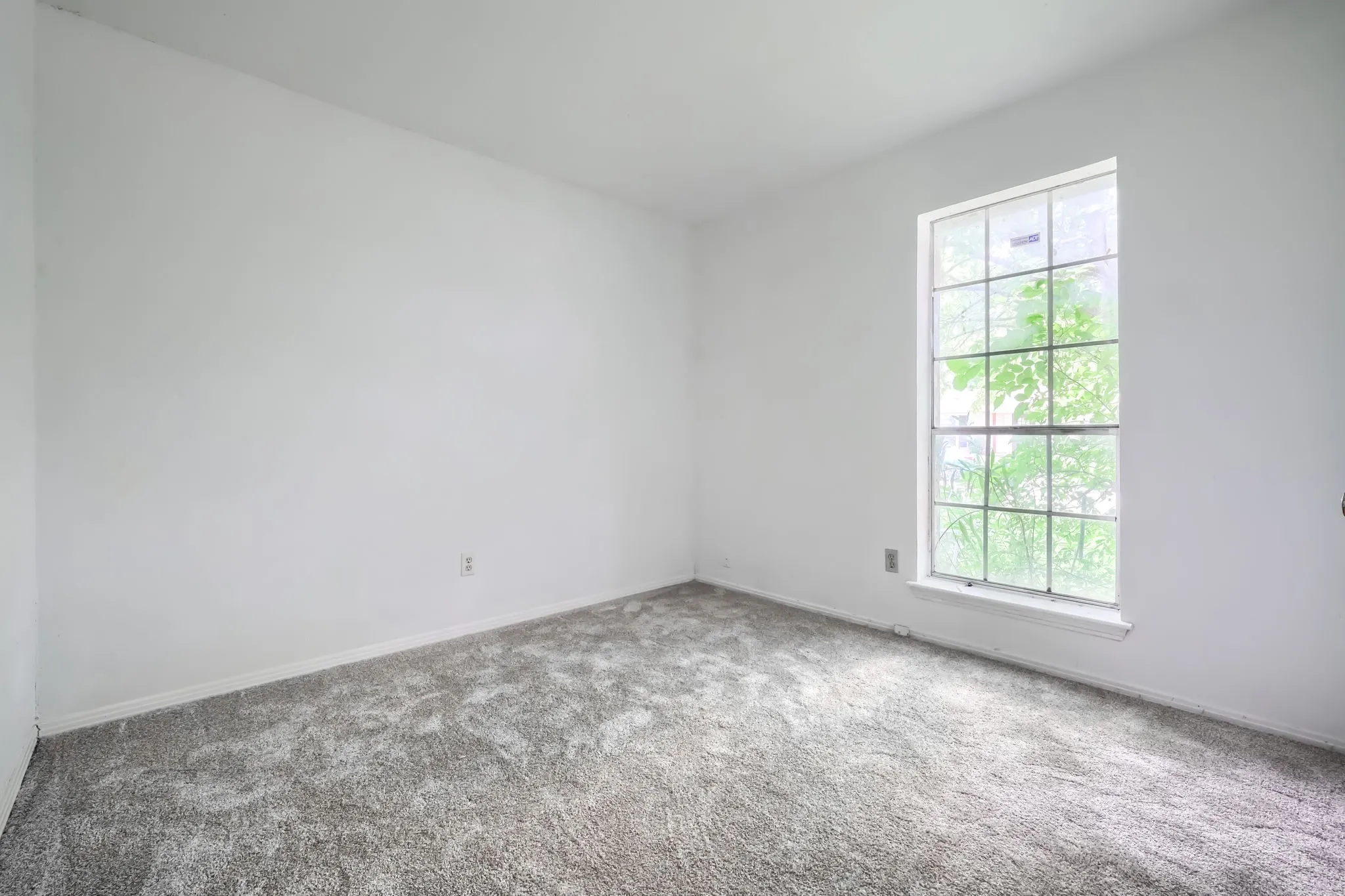 Single Family Residence For Rent in Dallas County , 9661 Limestone Drive, Dallas, Texas 75217, 4 Bedroom, 2 Bathroom, Garage spaces, 1,341 Sqft, built in 1972, mls#21307391, Real Estate Agent in Dallas, Homes For Rent in Dallas county, Homes For Rent in Dallas, Realtor in Dallas Texas, Real Estate Brokerage Independent Realty Texas, Luminita Cordes Realtor