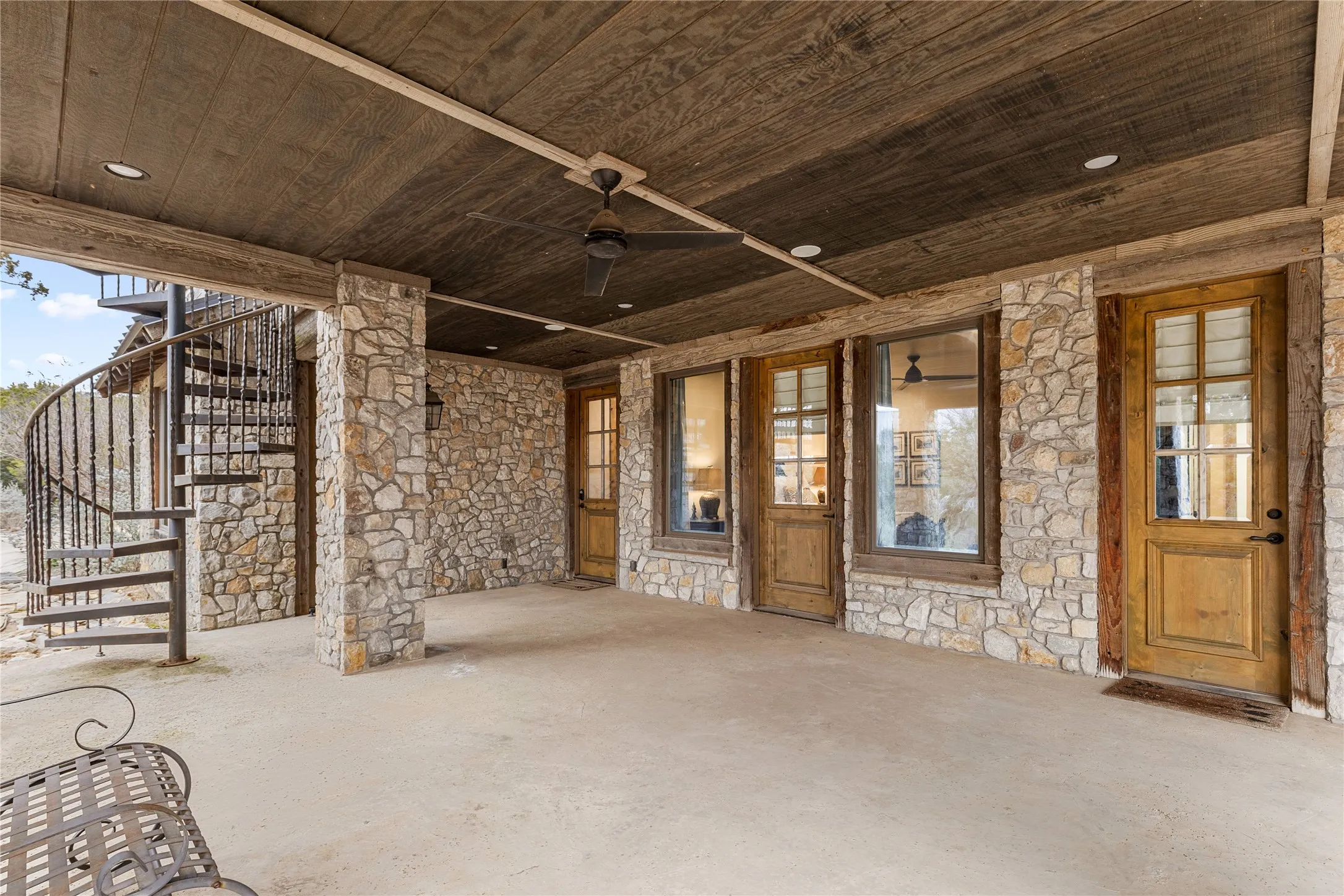 1st floor patio