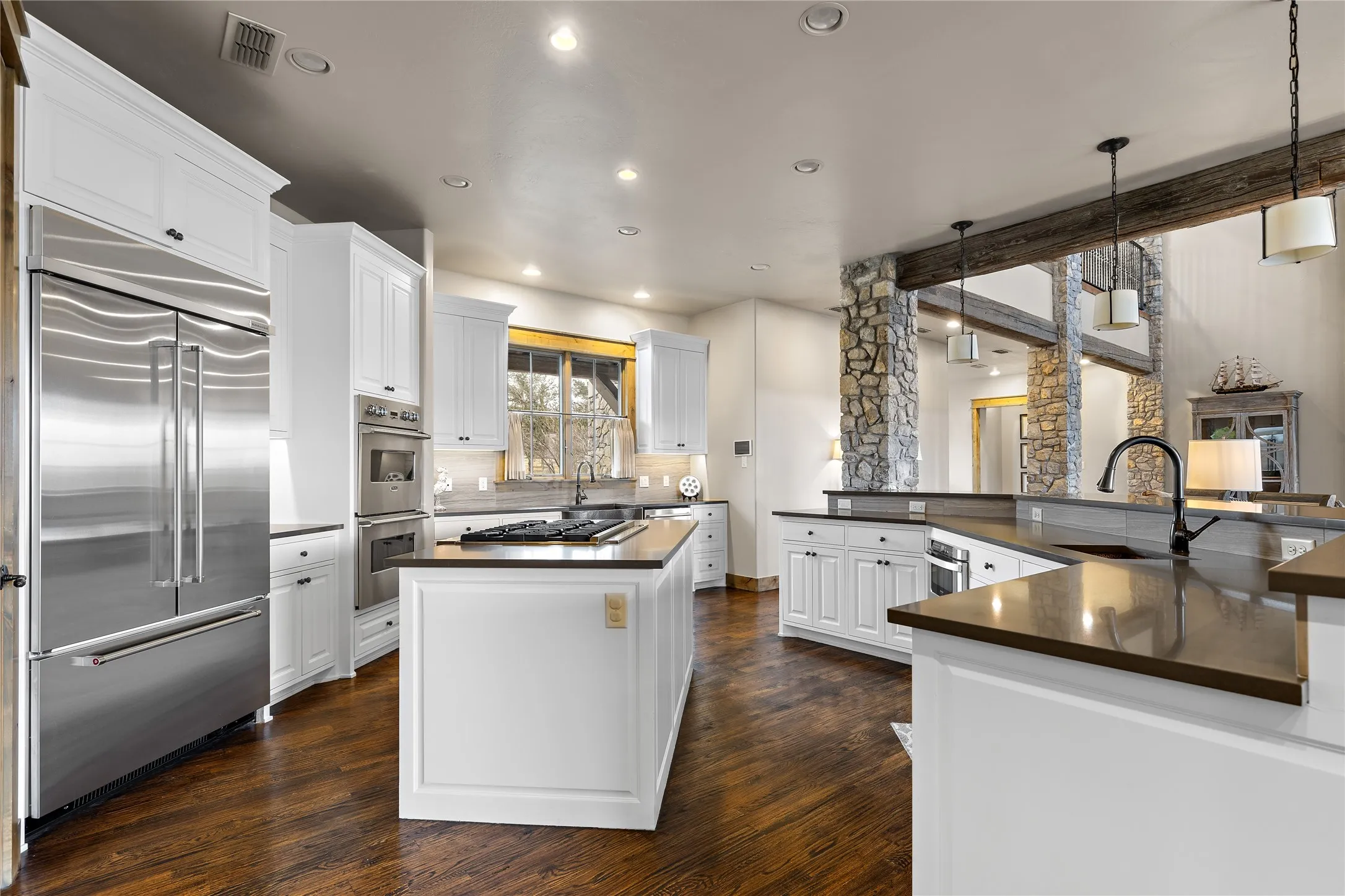 Single Family Residence For Sale in Palo Pinto County , 1064 Hidden Creek Drive, Graford, Texas 76449, 5 Bedroom, 8 Bathroom, 2 Garage spaces, 5,996 Sqft, built in 2015, mls#21326976, Real Estate Agent in Graford, Homes For Sale in Palo Pinto county, Homes For Sale in Graford, Realtor in Graford Texas, Real Estate Brokerage Independent Realty Texas, Luminita Cordes Realtor