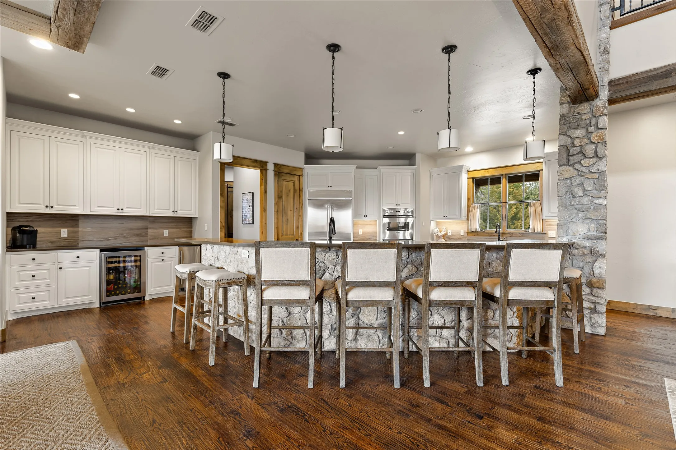 Single Family Residence For Sale in Palo Pinto County , 1064 Hidden Creek Drive, Graford, Texas 76449, 5 Bedroom, 8 Bathroom, 2 Garage spaces, 5,996 Sqft, built in 2015, mls#21326976, Real Estate Agent in Graford, Homes For Sale in Palo Pinto county, Homes For Sale in Graford, Realtor in Graford Texas, Real Estate Brokerage Independent Realty Texas, Luminita Cordes Realtor