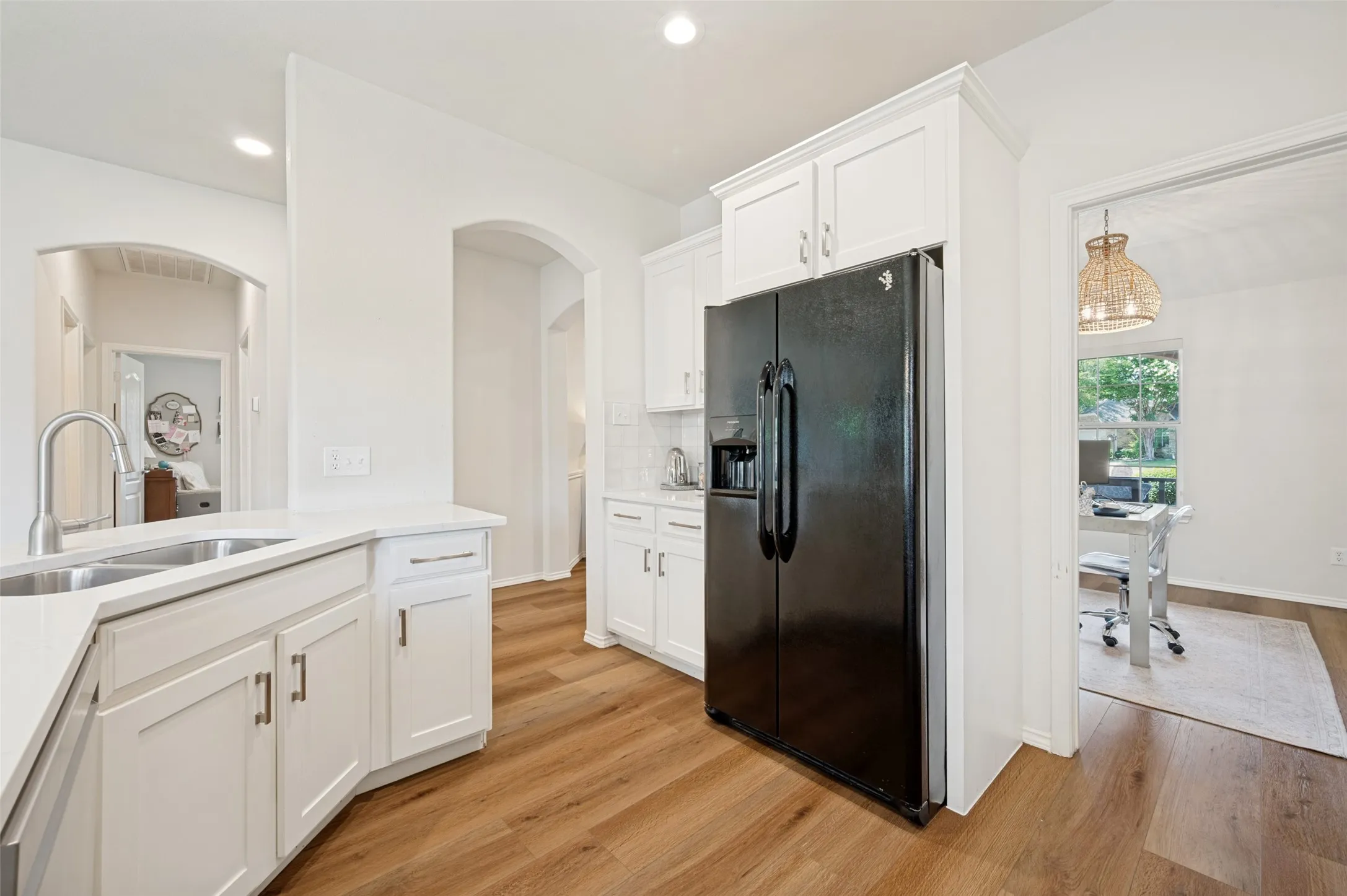 Single Family Residence For Sale in Collin County , 200 Ferndale Drive, Mc Kinney, Texas 75071, 3 Bedroom, 2 Bathroom, 2 Garage spaces, 1,801 Sqft, built in 2004, mls#21326547, Real Estate Agent in Mc Kinney, Homes For Sale in Collin county, Homes For Sale in Mc Kinney, Realtor in Mc Kinney Texas, Real Estate Brokerage Independent Realty Texas, Luminita Cordes Realtor