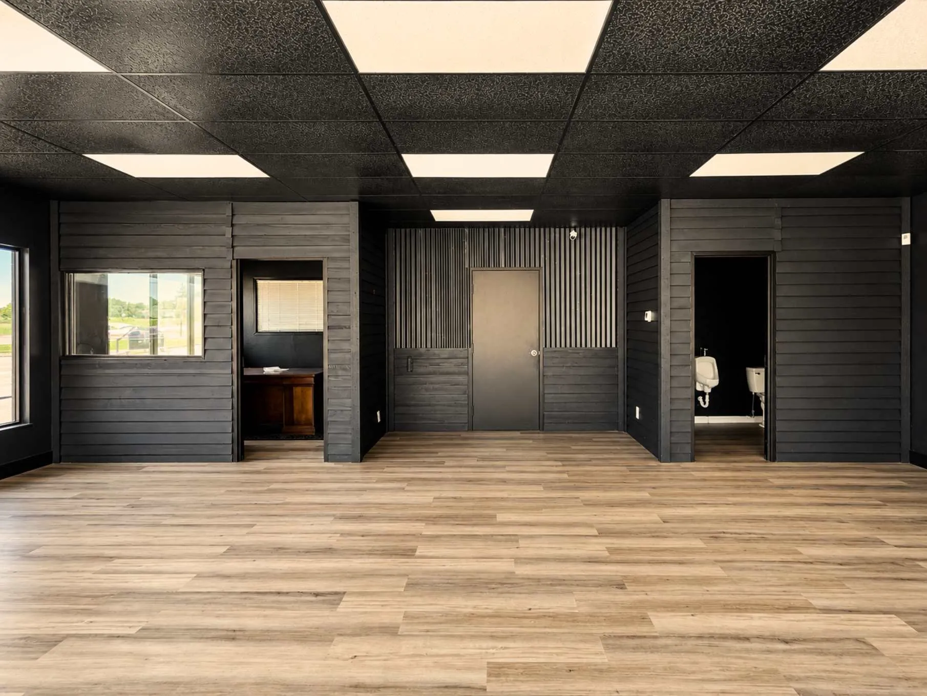 Office For Rent in Hunt County , 8916 Wesley Street, Greenville, Texas 75402, 0, 0, Garage spaces, 0 Sqft, built in 1988, Price $5,050, mls#21327748, Real Estate Agent in Greenville, Homes For Rent in Hunt county, Homes For Rent in Greenville, Realtor in Greenville Texas, Real Estate Brokerage Independent Realty Texas, Luminita Cordes Realtor
