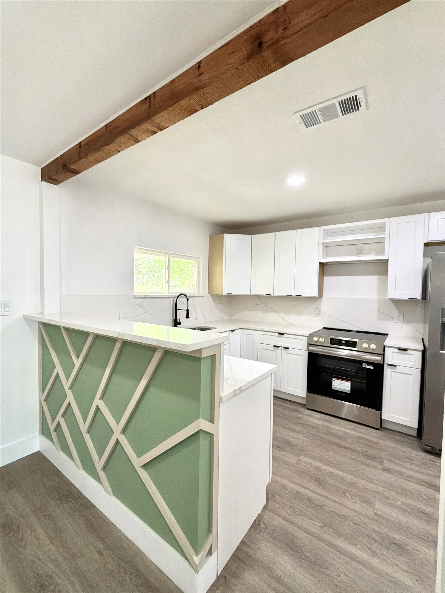 Single Family Residence For Sale in Dallas County , 2218 Kathleen Avenue, Dallas, Texas 75216, 3 Bedroom, 2 Bathroom, Garage spaces, 1,478 Sqft, built in 1949, mls#21327763, Real Estate Agent in Dallas, Homes For Sale in Dallas county, Homes For Sale in Dallas, Realtor in Dallas Texas, Real Estate Brokerage Independent Realty Texas, Luminita Cordes Realtor