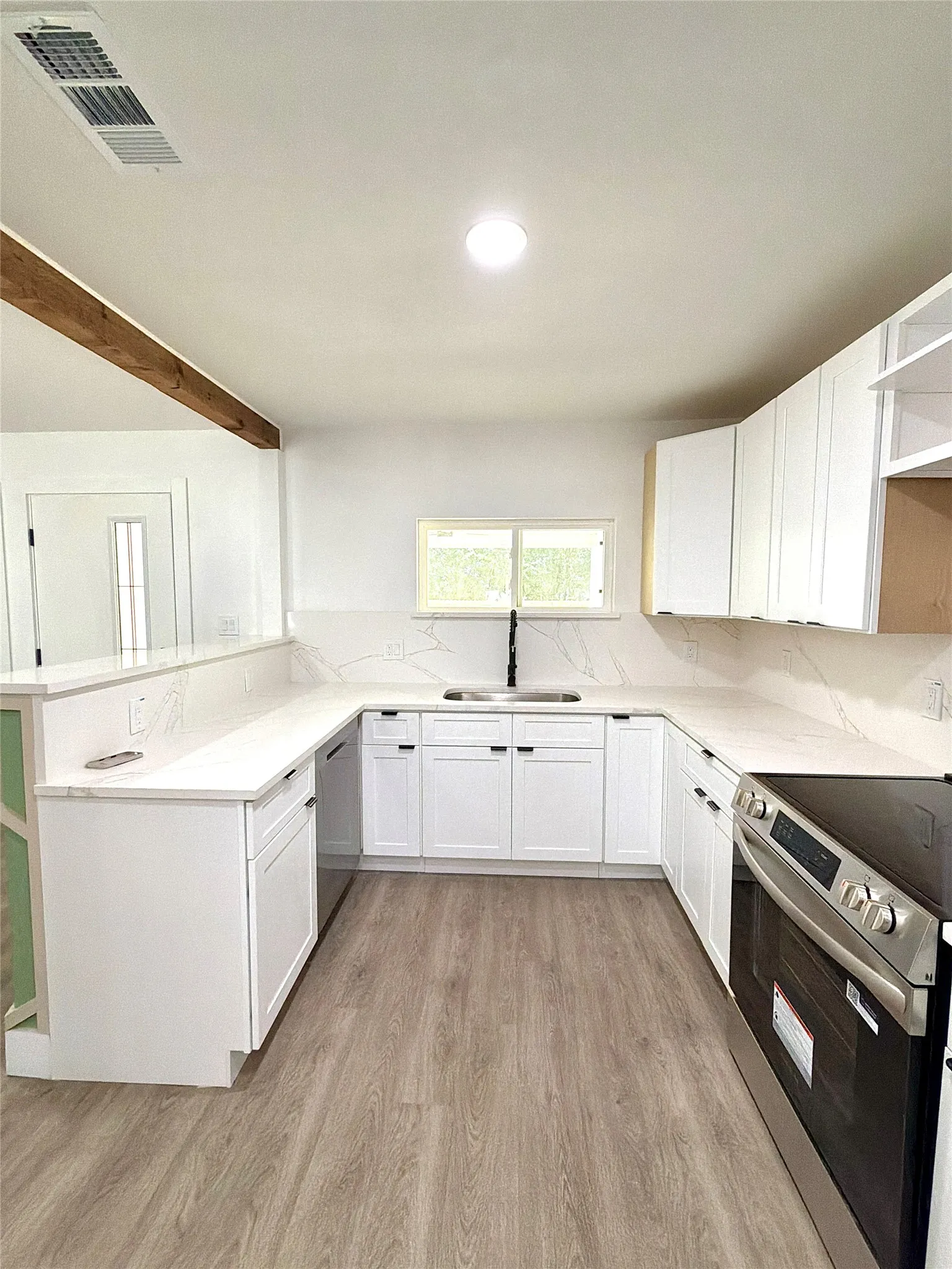 Single Family Residence For Sale in Dallas County , 2218 Kathleen Avenue, Dallas, Texas 75216, 3 Bedroom, 2 Bathroom, Garage spaces, 1,478 Sqft, built in 1949, mls#21327763, Real Estate Agent in Dallas, Homes For Sale in Dallas county, Homes For Sale in Dallas, Realtor in Dallas Texas, Real Estate Brokerage Independent Realty Texas, Luminita Cordes Realtor