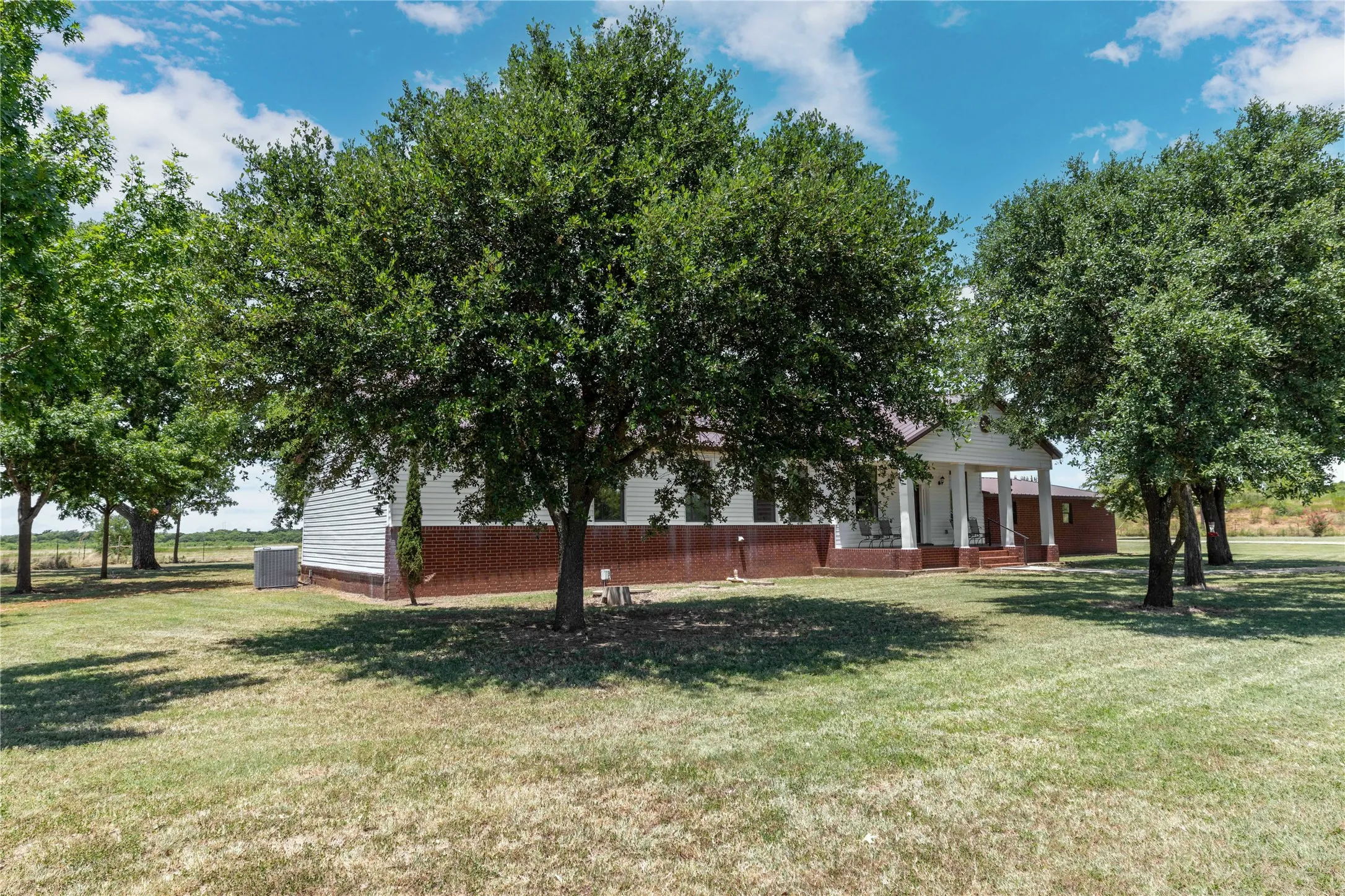 Single Family Residence For Sale in Brown County , 3001 County Road 404, Early, Texas 76802, 6 Bedroom, 4 Bathroom, Garage spaces, 3,410 Sqft, built in 0, mls#21327777, Real Estate Agent in Early, Homes For Sale in Brown county, Homes For Sale in Early, Realtor in Early Texas, Real Estate Brokerage Independent Realty Texas, Luminita Cordes Realtor