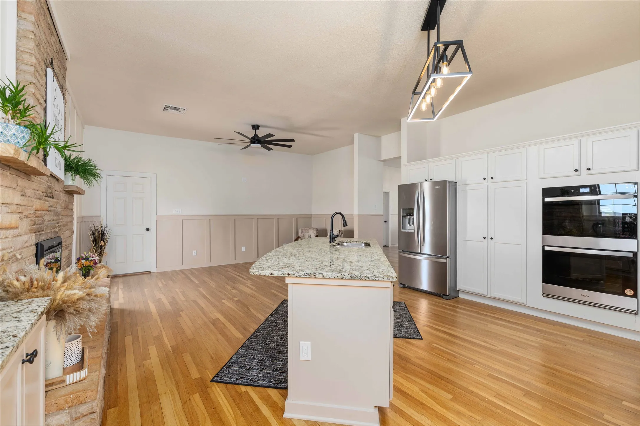 Single Family Residence For Sale in Brown County , 3001 County Road 404, Early, Texas 76802, 6 Bedroom, 4 Bathroom, Garage spaces, 3,410 Sqft, built in 0, mls#21327777, Real Estate Agent in Early, Homes For Sale in Brown county, Homes For Sale in Early, Realtor in Early Texas, Real Estate Brokerage Independent Realty Texas, Luminita Cordes Realtor