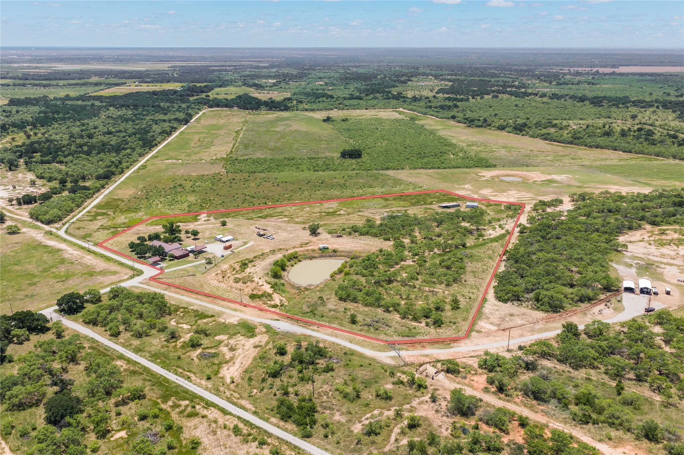 Single Family Residence For Sale in Brown County , 3001 County Road 404, Early, Texas 76802, 6 Bedroom, 4 Bathroom, Garage spaces, 3,410 Sqft, built in 0, mls#21327777, Real Estate Agent in Early, Homes For Sale in Brown county, Homes For Sale in Early, Realtor in Early Texas, Real Estate Brokerage Independent Realty Texas, Luminita Cordes Realtor