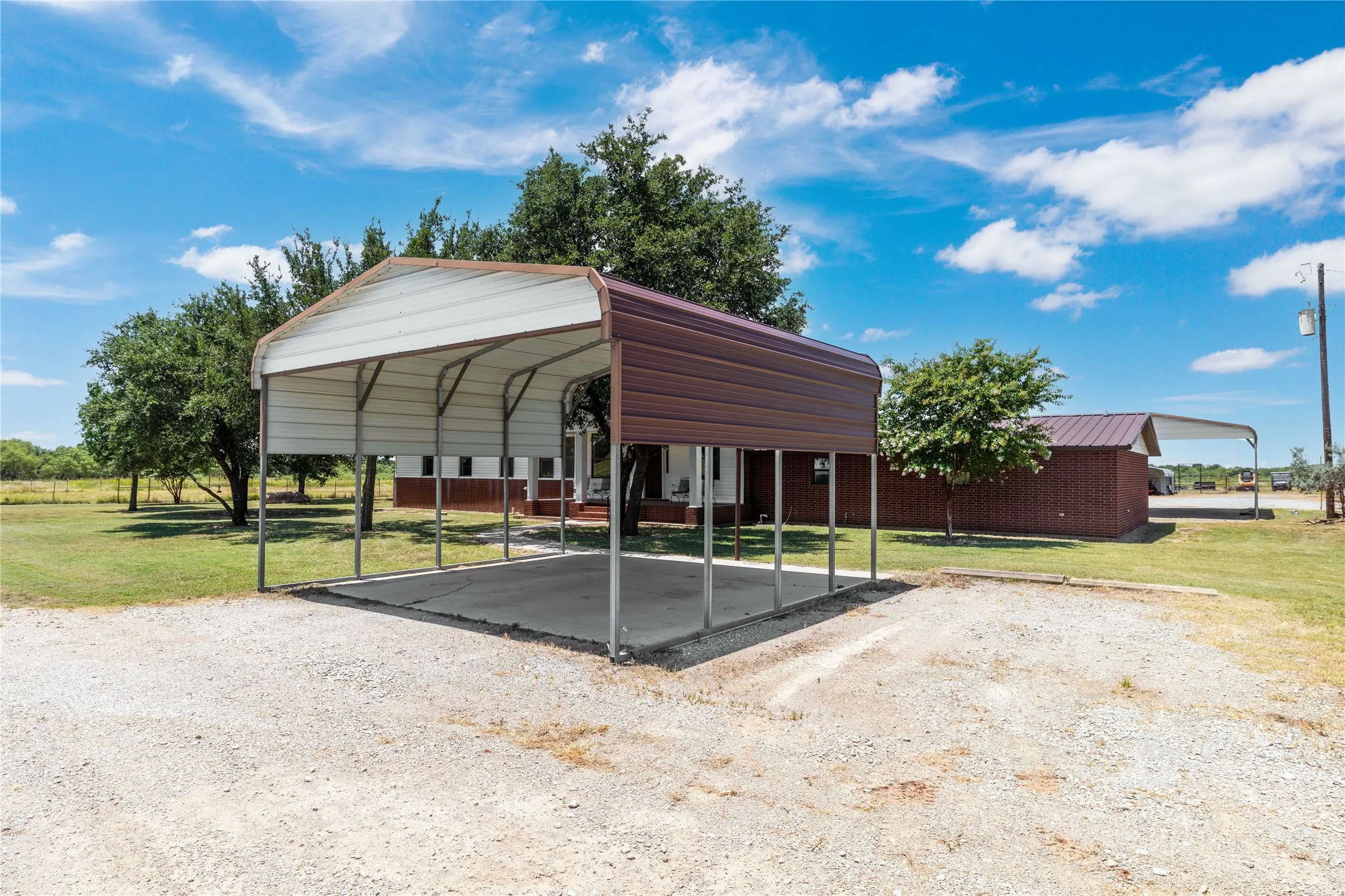 Single Family Residence For Sale in Brown County , 3001 County Road 404, Early, Texas 76802, 6 Bedroom, 4 Bathroom, Garage spaces, 3,410 Sqft, built in 0, mls#21327777, Real Estate Agent in Early, Homes For Sale in Brown county, Homes For Sale in Early, Realtor in Early Texas, Real Estate Brokerage Independent Realty Texas, Luminita Cordes Realtor