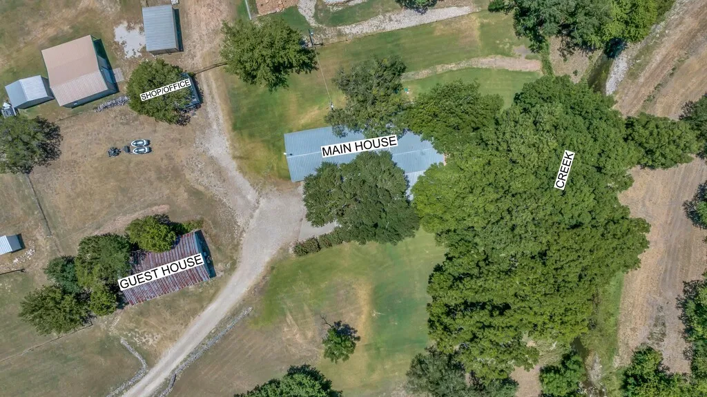 Single Family Residence For Sale in Bosque County , 5819 FM 56, Clifton, Texas 76634, 3 Bedroom, 3 Bathroom, 2 Garage spaces, 2,233 Sqft, built in 1987, mls#21327345, Real Estate Agent in Clifton, Homes For Sale in Bosque county, Homes For Sale in Clifton, Realtor in Clifton Texas, Real Estate Brokerage Independent Realty Texas, Luminita Cordes Realtor