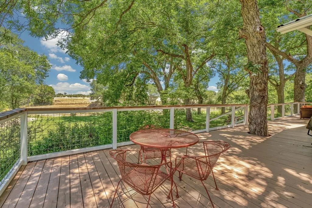 Single Family Residence For Sale in Bosque County , 5819 FM 56, Clifton, Texas 76634, 3 Bedroom, 3 Bathroom, 2 Garage spaces, 2,233 Sqft, built in 1987, mls#21327345, Real Estate Agent in Clifton, Homes For Sale in Bosque county, Homes For Sale in Clifton, Realtor in Clifton Texas, Real Estate Brokerage Independent Realty Texas, Luminita Cordes Realtor