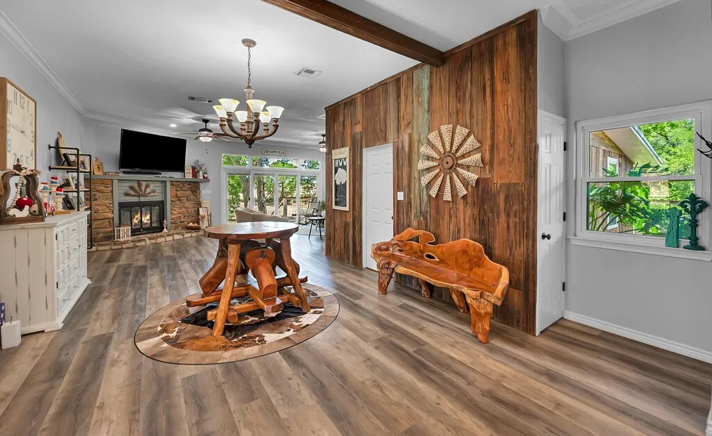 Single Family Residence For Sale in Bosque County , 5819 FM 56, Clifton, Texas 76634, 3 Bedroom, 3 Bathroom, 2 Garage spaces, 2,233 Sqft, built in 1987, mls#21327345, Real Estate Agent in Clifton, Homes For Sale in Bosque county, Homes For Sale in Clifton, Realtor in Clifton Texas, Real Estate Brokerage Independent Realty Texas, Luminita Cordes Realtor