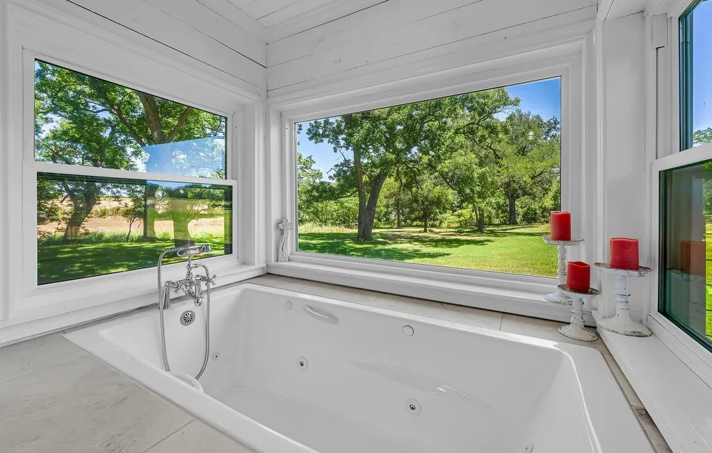 Single Family Residence For Sale in Bosque County , 5819 FM 56, Clifton, Texas 76634, 3 Bedroom, 3 Bathroom, 2 Garage spaces, 2,233 Sqft, built in 1987, mls#21327345, Real Estate Agent in Clifton, Homes For Sale in Bosque county, Homes For Sale in Clifton, Realtor in Clifton Texas, Real Estate Brokerage Independent Realty Texas, Luminita Cordes Realtor