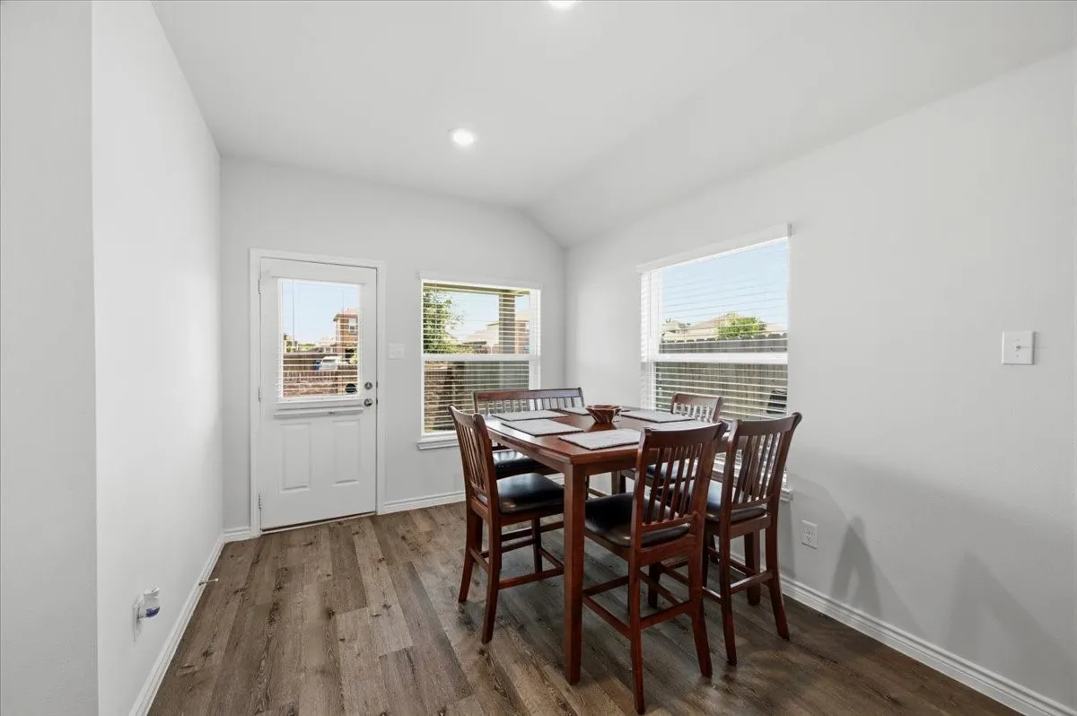 Single Family Residence For Sale in Ellis County , 1709 Mark Lane, Ennis, Texas 75119, 4 Bedroom, 2 Bathroom, 2 Garage spaces, 1,596 Sqft, built in 2021, mls#21327791, Real Estate Agent in Ennis, Homes For Sale in Ellis county, Homes For Sale in Ennis, Realtor in Ennis Texas, Real Estate Brokerage Independent Realty Texas, Luminita Cordes Realtor