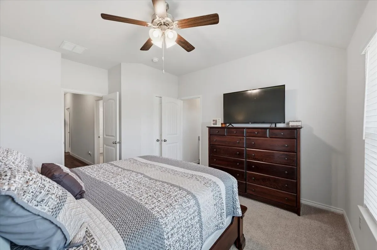 Single Family Residence For Sale in Ellis County , 1709 Mark Lane, Ennis, Texas 75119, 4 Bedroom, 2 Bathroom, 2 Garage spaces, 1,596 Sqft, built in 2021, mls#21327791, Real Estate Agent in Ennis, Homes For Sale in Ellis county, Homes For Sale in Ennis, Realtor in Ennis Texas, Real Estate Brokerage Independent Realty Texas, Luminita Cordes Realtor