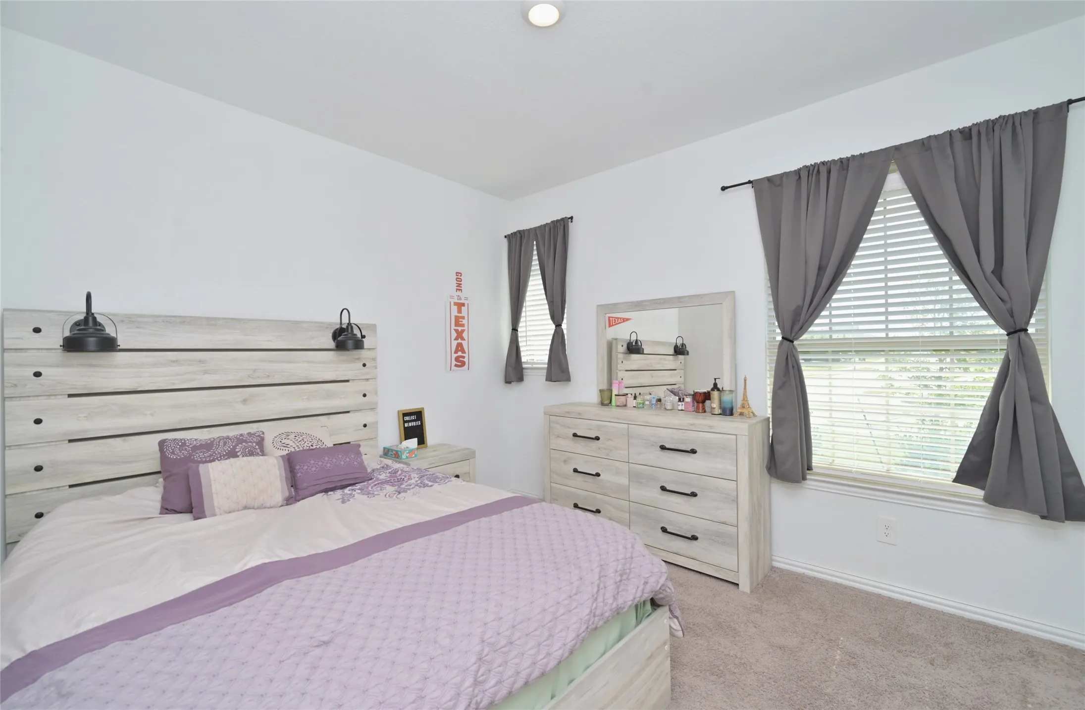 Single Family Residence For Sale in Denton County , 14800 Devils Claw Trail, Fort Worth, Texas 76052, 4 Bedroom, 2 Bathroom, 2 Garage spaces, 1,998 Sqft, built in 2021, mls#21324513, Real Estate Agent in Fort Worth, Homes For Sale in Denton county, Homes For Sale in Fort Worth, Realtor in Fort Worth Texas, Real Estate Brokerage Independent Realty Texas, Luminita Cordes Realtor