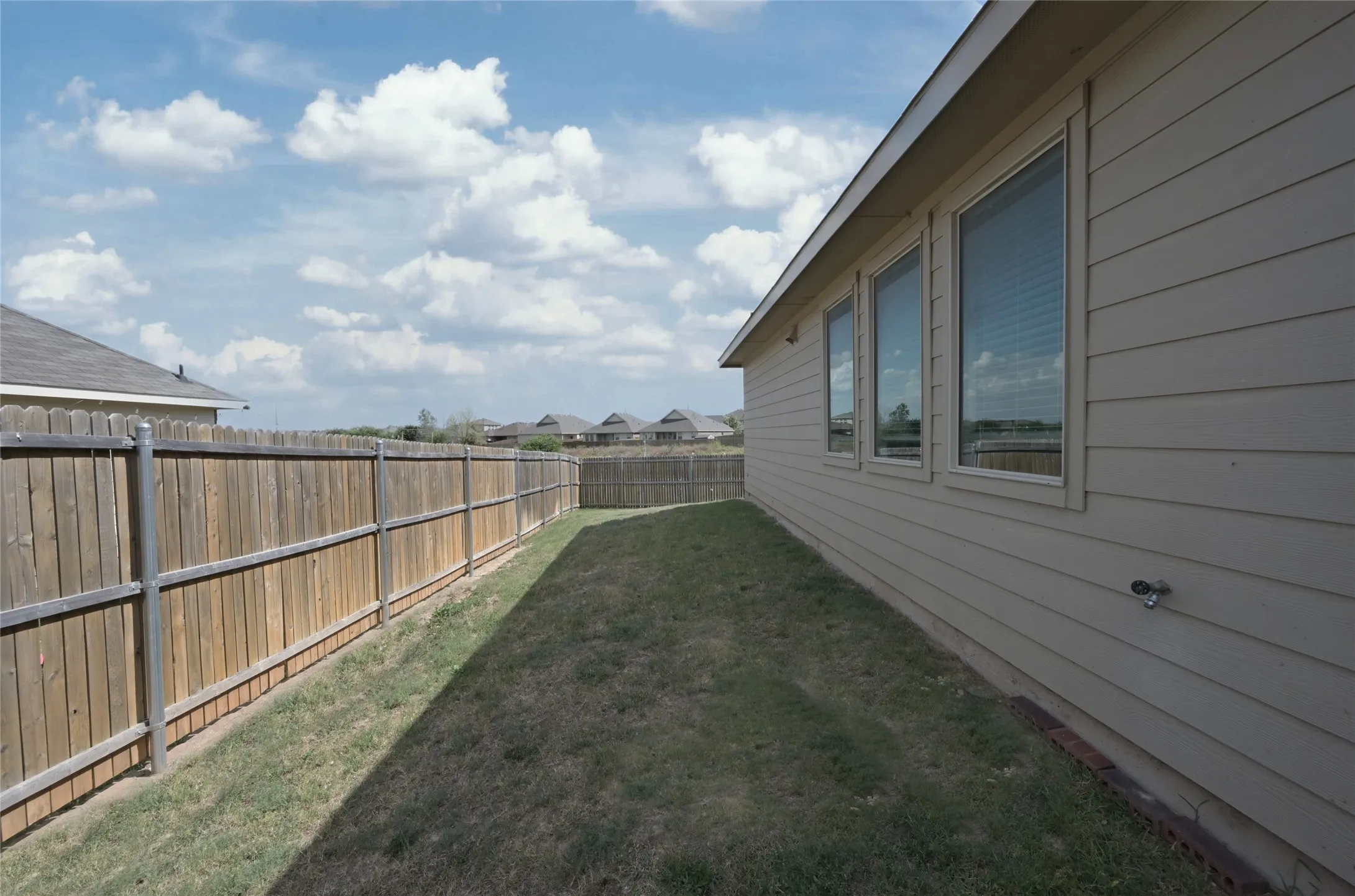 Single Family Residence For Sale in Denton County , 14800 Devils Claw Trail, Fort Worth, Texas 76052, 4 Bedroom, 2 Bathroom, 2 Garage spaces, 1,998 Sqft, built in 2021, mls#21324513, Real Estate Agent in Fort Worth, Homes For Sale in Denton county, Homes For Sale in Fort Worth, Realtor in Fort Worth Texas, Real Estate Brokerage Independent Realty Texas, Luminita Cordes Realtor