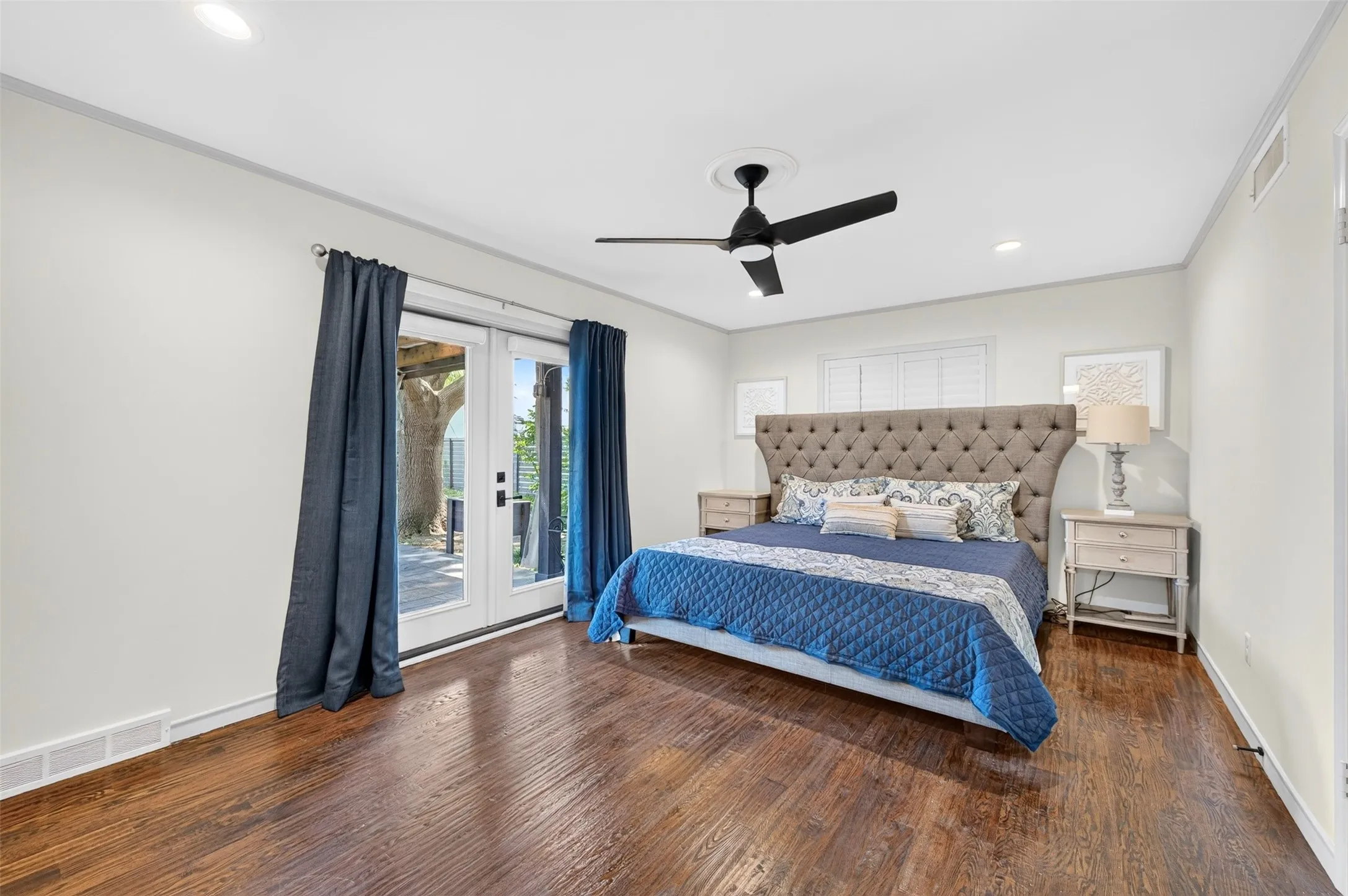 Single Family Residence For Sale in Dallas County , 13834 Tanglewood Drive, Farmers Branch, Texas 75234, 4 Bedroom, 3 Bathroom, 2 Garage spaces, 2,336 Sqft, built in 1960, mls#21327795, Real Estate Agent in Farmers Branch, Homes For Sale in Dallas county, Homes For Sale in Farmers Branch, Realtor in Farmers Branch Texas, Real Estate Brokerage Independent Realty Texas, Luminita Cordes Realtor