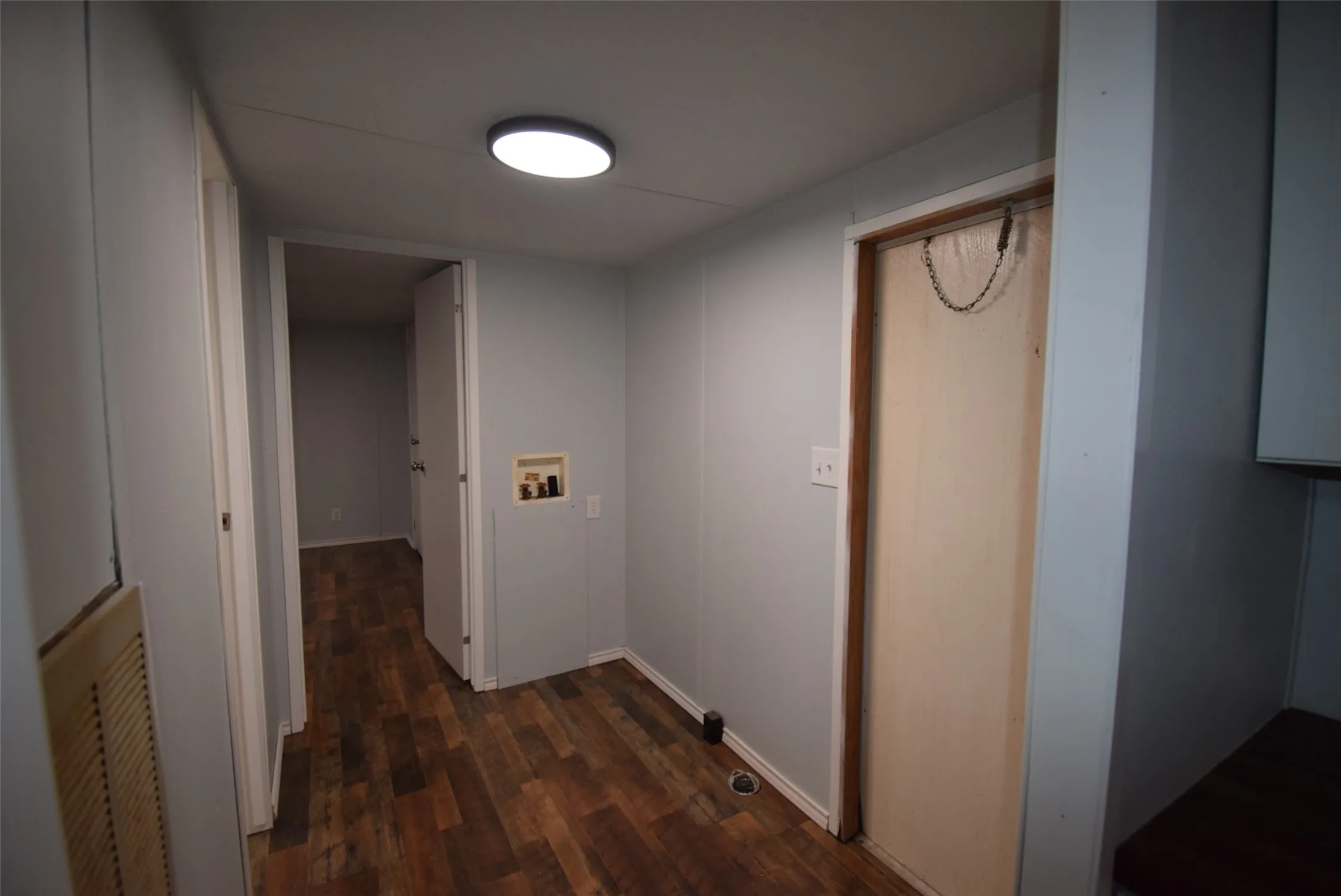 Mobile Home For Rent in Henderson County , 6000 Spring Creek 40, Malakoff, Texas 75148, 2 Bedroom, 2 Bathroom, Garage spaces, 870 Sqft, built in 1996, mls#21325015, Real Estate Agent in Malakoff, Homes For Rent in Henderson county, Homes For Rent in Malakoff, Realtor in Malakoff Texas, Real Estate Brokerage Independent Realty Texas, Luminita Cordes Realtor