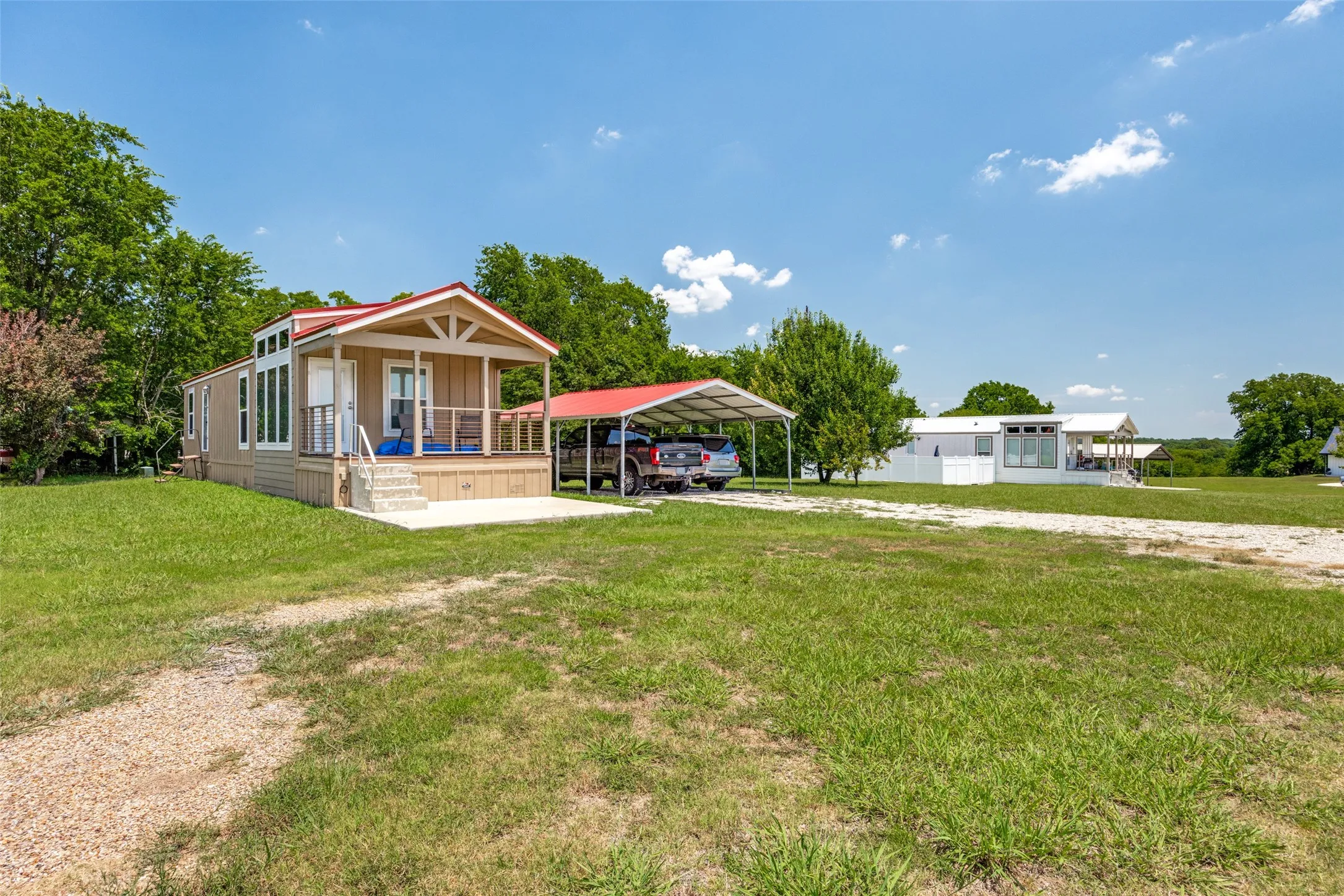 Single Family Residence For Sale in Collin County , 11872 County Road 577, Anna, Texas 75409, 3 Bedrooms, 3 Bathrooms, 6 Garage spaces, 2,573 Sqft, built in 2022, Price $1,500,000, mls#21327479, Real Estate Agent in Anna, Homes For Sale in Collin county, Homes For Sale in Anna, Realtor in Anna Texas, Real Estate Brokerage Independent Realty Texas, Luminita Cordes Realtor