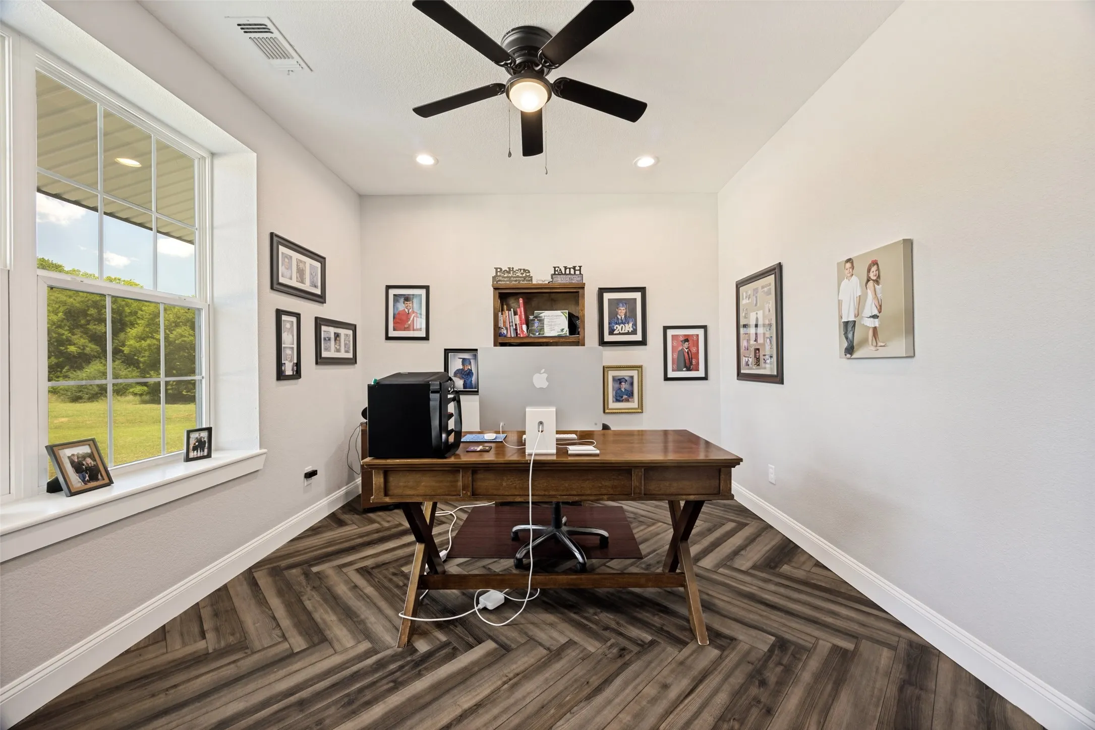 Single Family Residence For Sale in Collin County , 11872 County Road 577, Anna, Texas 75409, 3 Bedrooms, 3 Bathrooms, 6 Garage spaces, 2,573 Sqft, built in 2022, Price $1,500,000, mls#21327479, Real Estate Agent in Anna, Homes For Sale in Collin county, Homes For Sale in Anna, Realtor in Anna Texas, Real Estate Brokerage Independent Realty Texas, Luminita Cordes Realtor