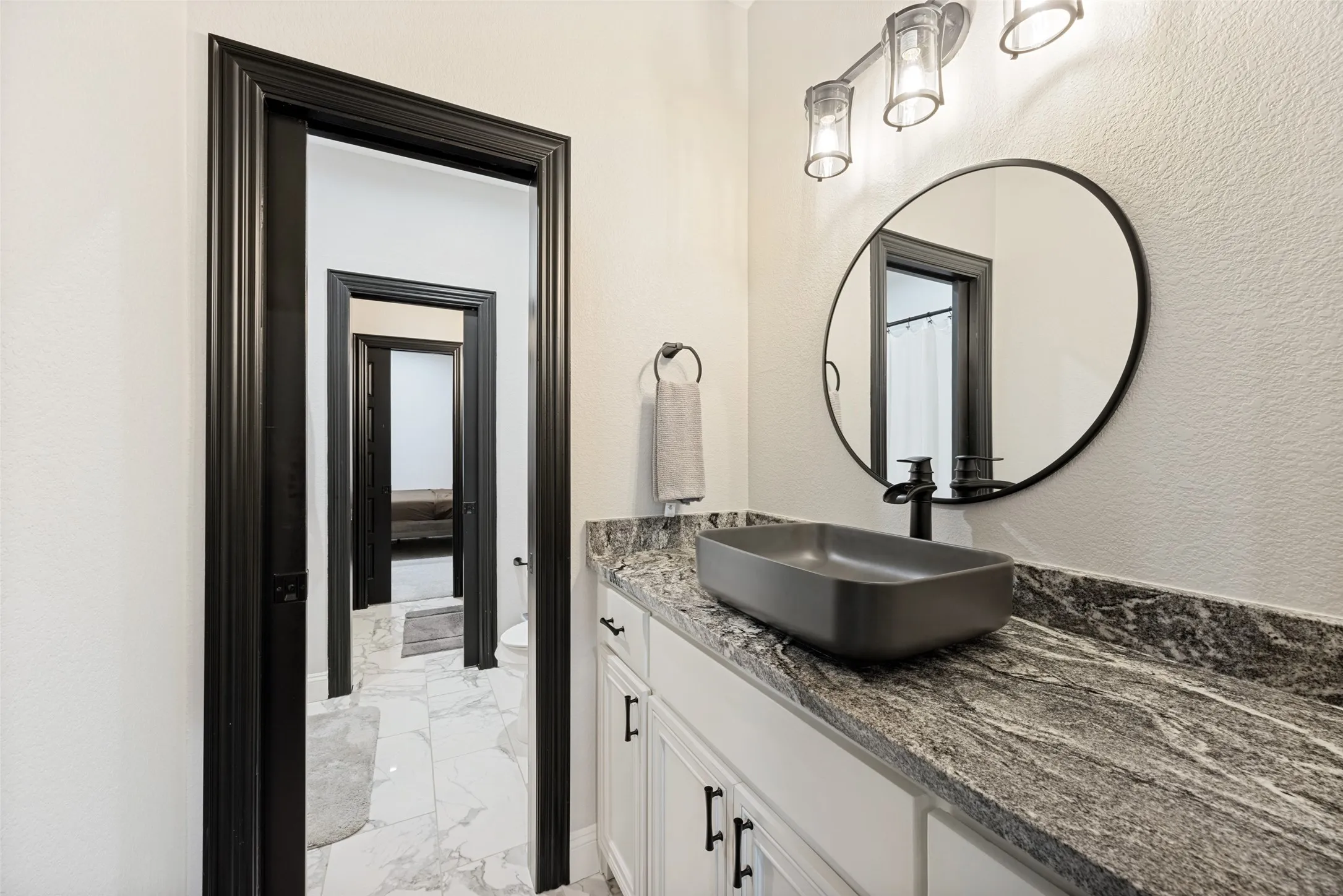 Jack n Jill Bathroom