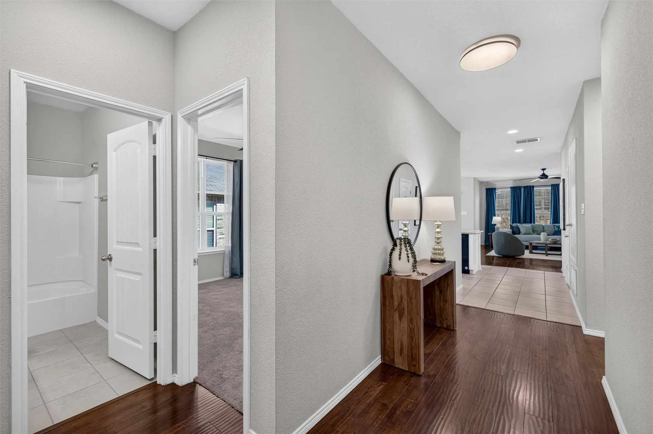 Single Family Residence For Sale in Denton County , 5709 Del Rey Drive, Denton, Texas 76208, 3 Bedroom, 2 Bathroom, 2 Garage spaces, 1,799 Sqft, built in 2017, mls#21303858, Real Estate Agent in Denton, Homes For Sale in Denton county, Homes For Sale in Denton, Realtor in Denton Texas, Real Estate Brokerage Independent Realty Texas, Luminita Cordes Realtor