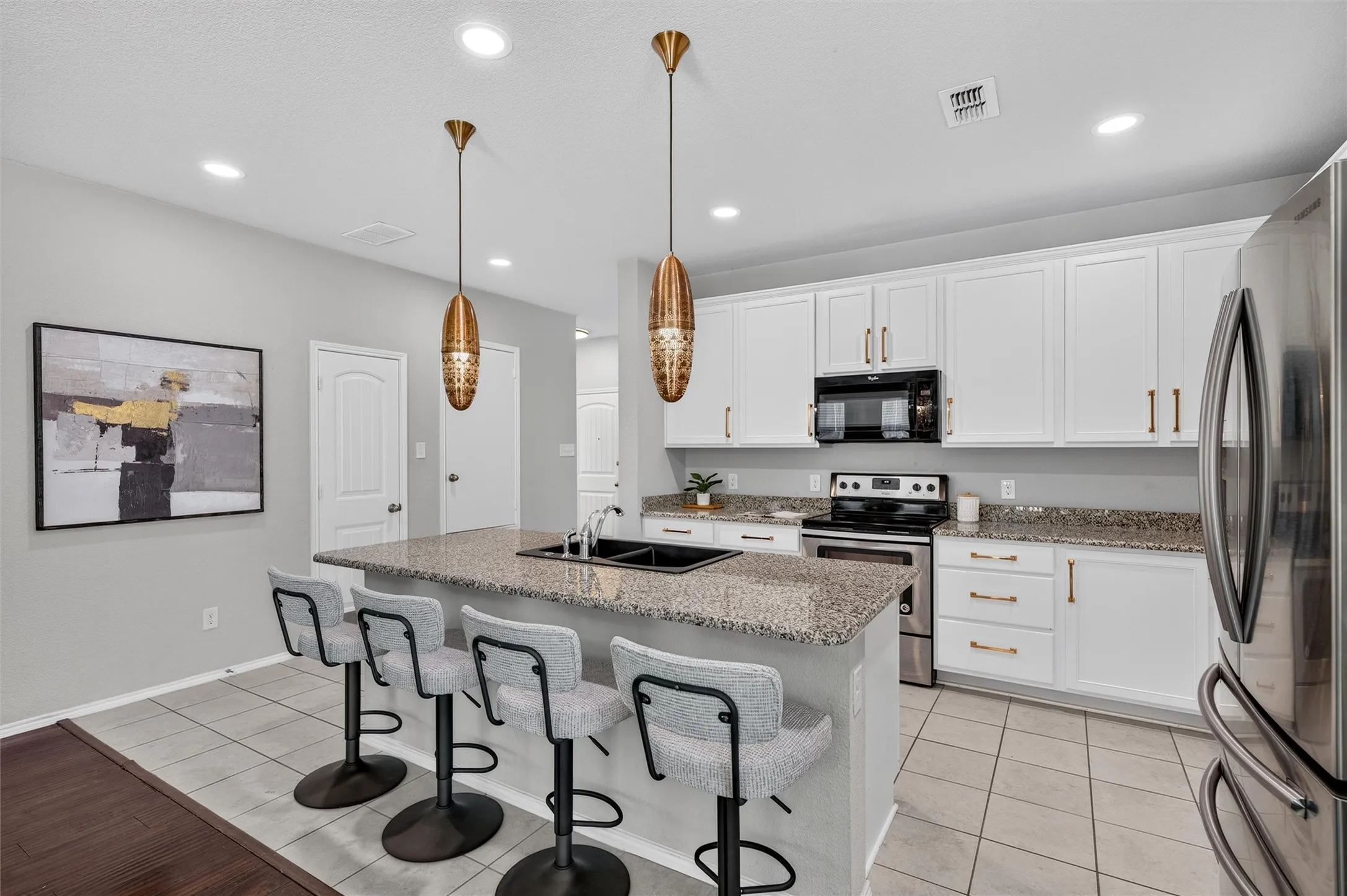 Single Family Residence For Sale in Denton County , 5709 Del Rey Drive, Denton, Texas 76208, 3 Bedroom, 2 Bathroom, 2 Garage spaces, 1,799 Sqft, built in 2017, mls#21303858, Real Estate Agent in Denton, Homes For Sale in Denton county, Homes For Sale in Denton, Realtor in Denton Texas, Real Estate Brokerage Independent Realty Texas, Luminita Cordes Realtor