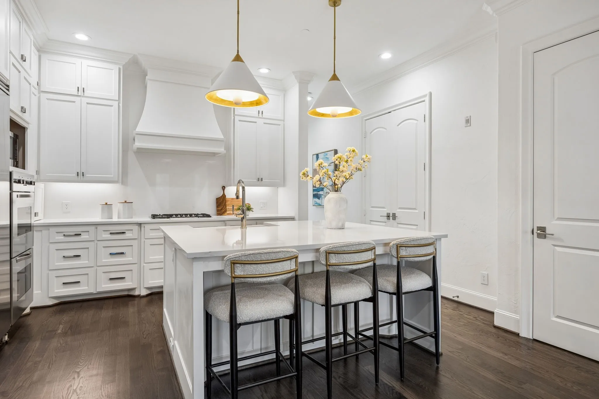 Condominium For Sale in Dallas County , 4152 Emerson Avenue A, University Park, Texas 75205, 3 Bedroom, 3 Bathroom, 2 Garage spaces, 2,575 Sqft, built in 2006, mls#21326317, Real Estate Agent in University Park, Homes For Sale in Dallas county, Homes For Sale in University Park, Realtor in University Park Texas, Real Estate Brokerage Independent Realty Texas, Luminita Cordes Realtor