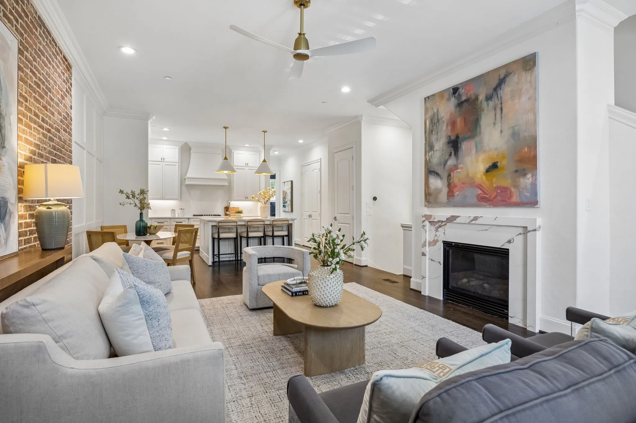 Condominium For Sale in Dallas County , 4152 Emerson Avenue A, University Park, Texas 75205, 3 Bedroom, 3 Bathroom, 2 Garage spaces, 2,575 Sqft, built in 2006, mls#21326317, Real Estate Agent in University Park, Homes For Sale in Dallas county, Homes For Sale in University Park, Realtor in University Park Texas, Real Estate Brokerage Independent Realty Texas, Luminita Cordes Realtor