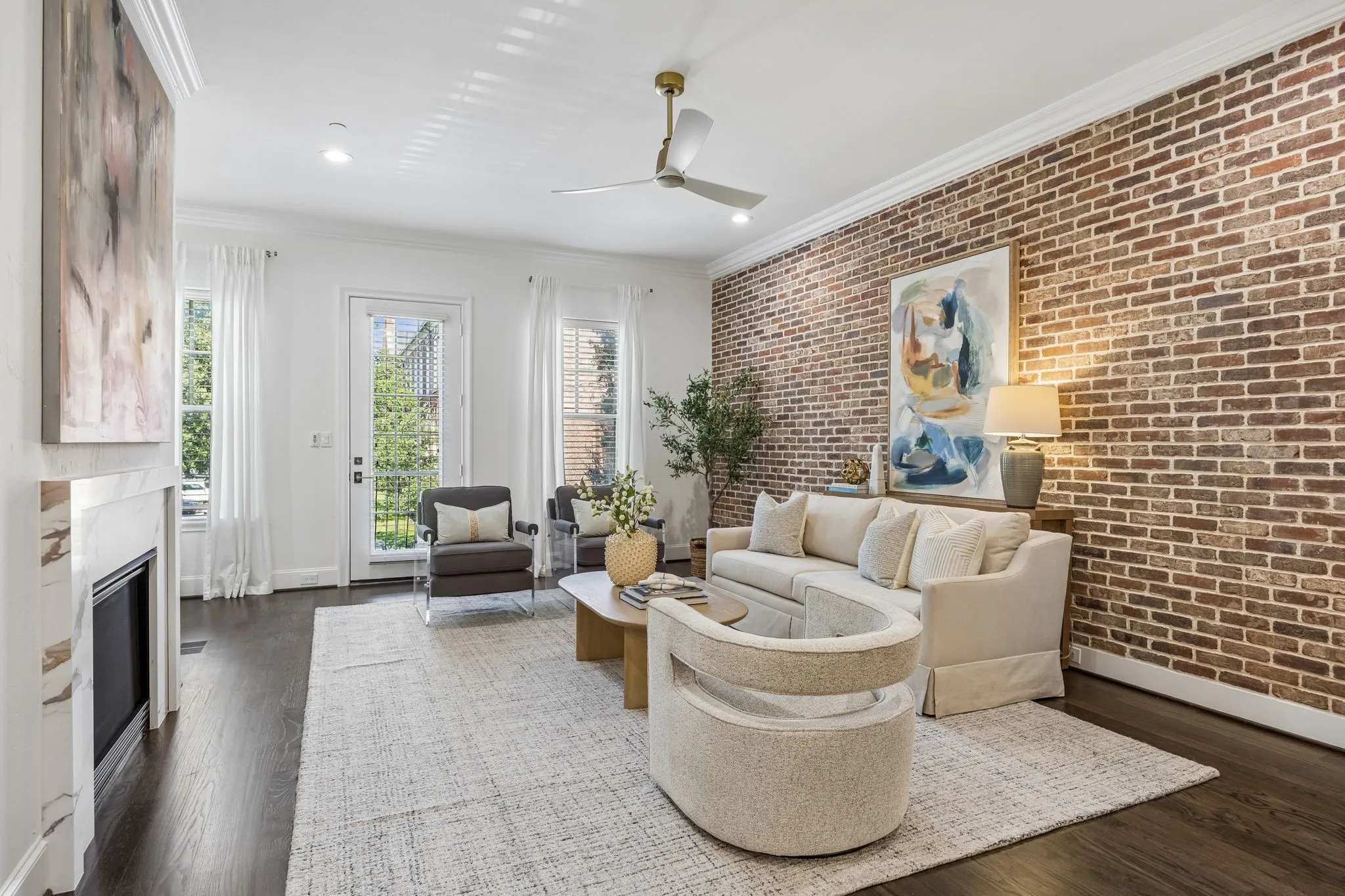 Condominium For Sale in Dallas County , 4152 Emerson Avenue A, University Park, Texas 75205, 3 Bedroom, 3 Bathroom, 2 Garage spaces, 2,575 Sqft, built in 2006, mls#21326317, Real Estate Agent in University Park, Homes For Sale in Dallas county, Homes For Sale in University Park, Realtor in University Park Texas, Real Estate Brokerage Independent Realty Texas, Luminita Cordes Realtor