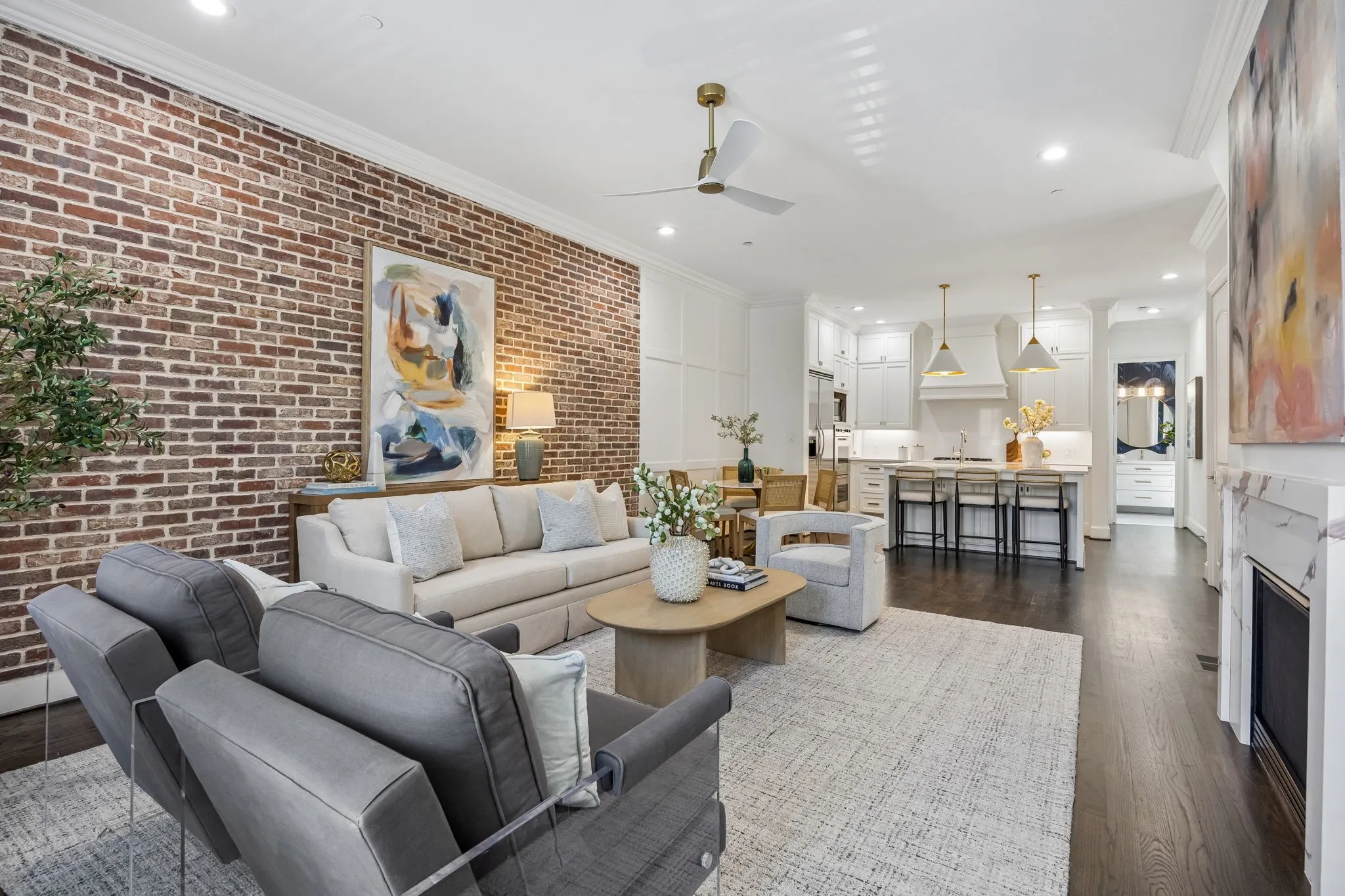 Condominium For Sale in Dallas County , 4152 Emerson Avenue A, University Park, Texas 75205, 3 Bedroom, 3 Bathroom, 2 Garage spaces, 2,575 Sqft, built in 2006, mls#21326317, Real Estate Agent in University Park, Homes For Sale in Dallas county, Homes For Sale in University Park, Realtor in University Park Texas, Real Estate Brokerage Independent Realty Texas, Luminita Cordes Realtor