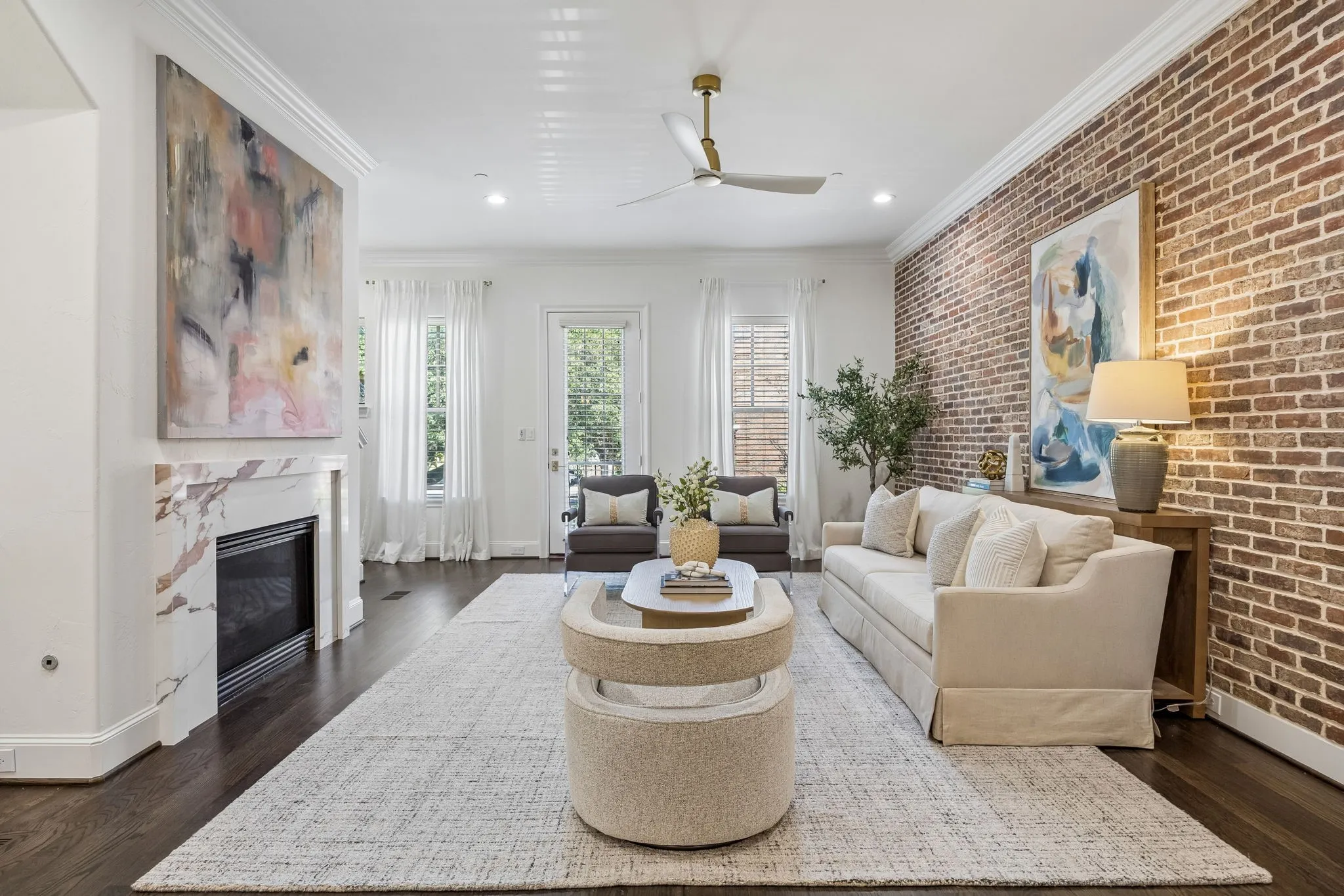 Condominium For Sale in Dallas County , 4152 Emerson Avenue A, University Park, Texas 75205, 3 Bedroom, 3 Bathroom, 2 Garage spaces, 2,575 Sqft, built in 2006, mls#21326317, Real Estate Agent in University Park, Homes For Sale in Dallas county, Homes For Sale in University Park, Realtor in University Park Texas, Real Estate Brokerage Independent Realty Texas, Luminita Cordes Realtor