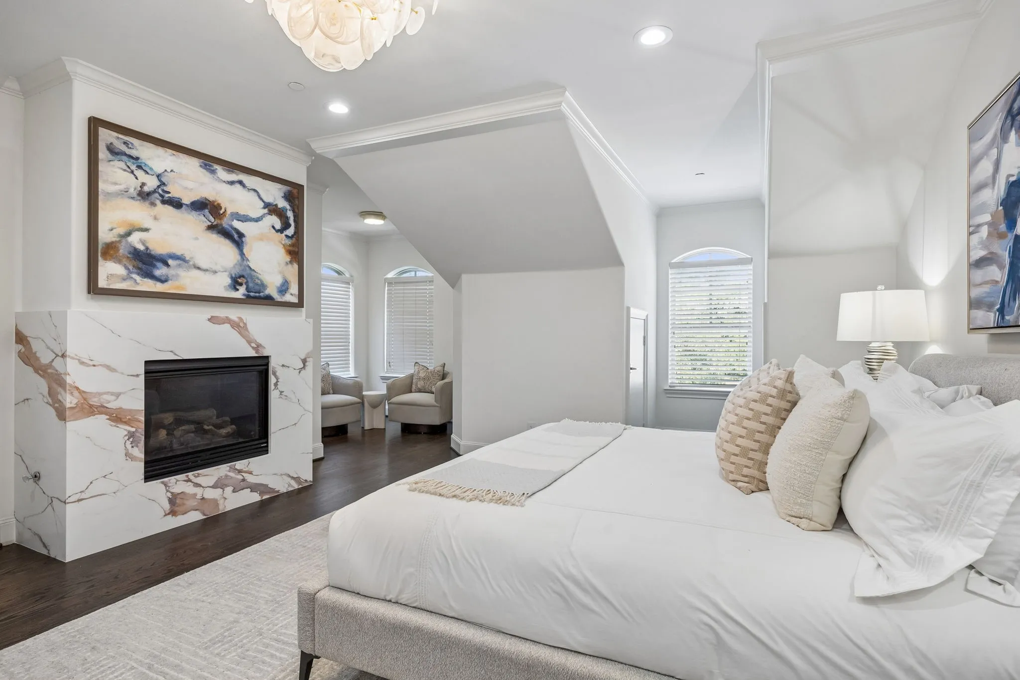 Condominium For Sale in Dallas County , 4152 Emerson Avenue A, University Park, Texas 75205, 3 Bedroom, 3 Bathroom, 2 Garage spaces, 2,575 Sqft, built in 2006, mls#21326317, Real Estate Agent in University Park, Homes For Sale in Dallas county, Homes For Sale in University Park, Realtor in University Park Texas, Real Estate Brokerage Independent Realty Texas, Luminita Cordes Realtor
