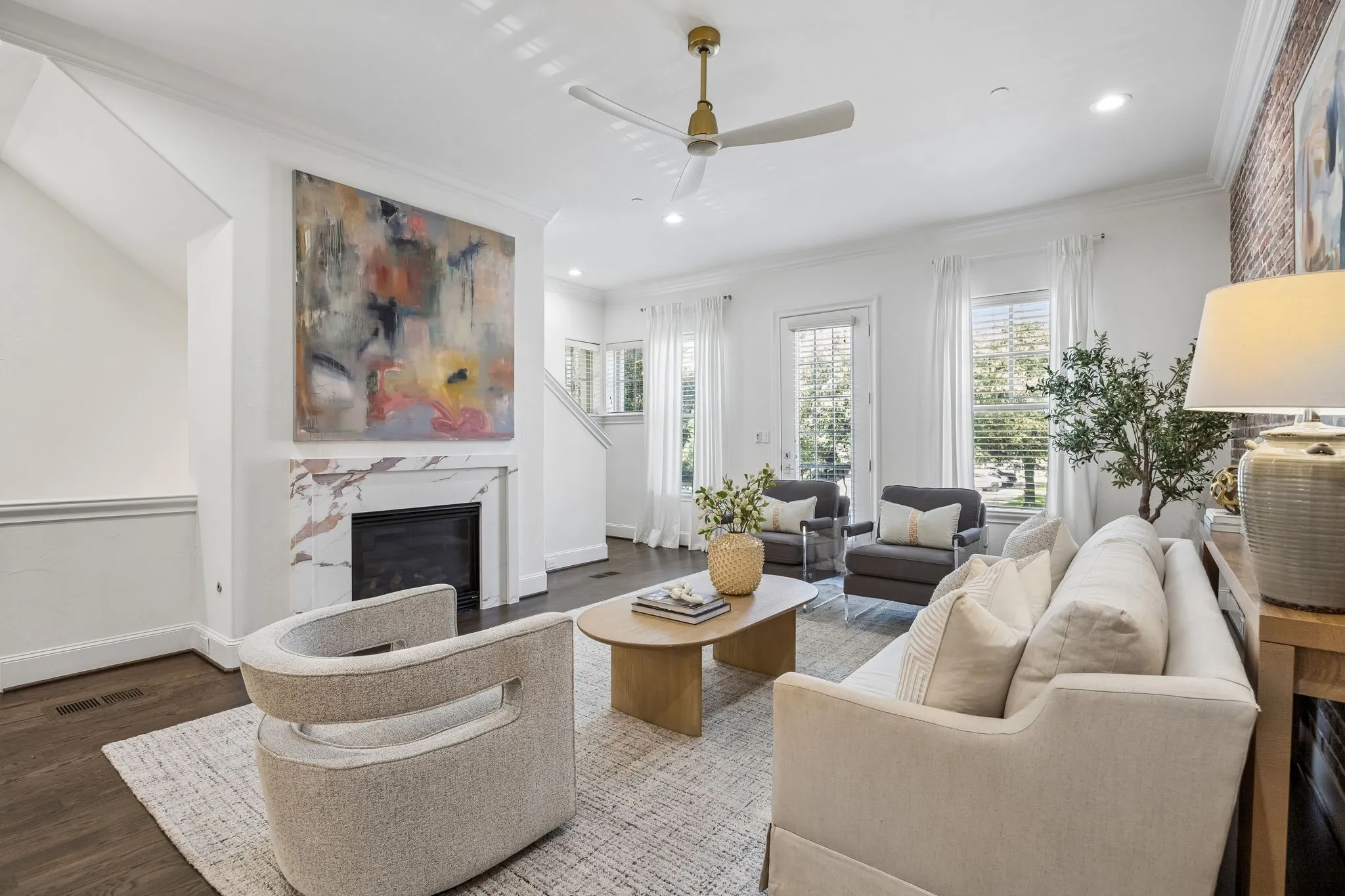 Condominium For Sale in Dallas County , 4152 Emerson Avenue A, University Park, Texas 75205, 3 Bedroom, 3 Bathroom, 2 Garage spaces, 2,575 Sqft, built in 2006, mls#21326317, Real Estate Agent in University Park, Homes For Sale in Dallas county, Homes For Sale in University Park, Realtor in University Park Texas, Real Estate Brokerage Independent Realty Texas, Luminita Cordes Realtor