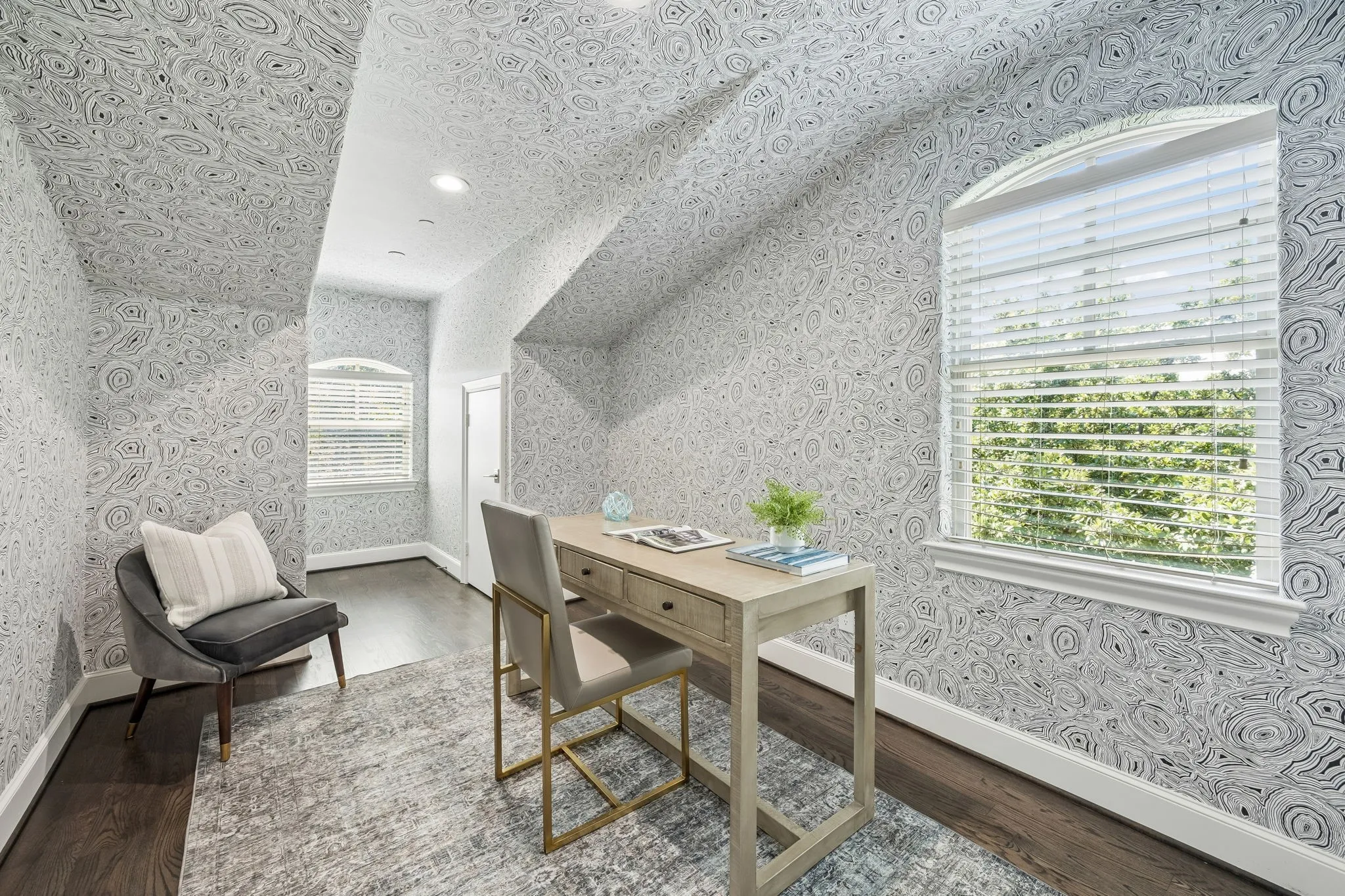 Condominium For Sale in Dallas County , 4152 Emerson Avenue A, University Park, Texas 75205, 3 Bedroom, 3 Bathroom, 2 Garage spaces, 2,575 Sqft, built in 2006, mls#21326317, Real Estate Agent in University Park, Homes For Sale in Dallas county, Homes For Sale in University Park, Realtor in University Park Texas, Real Estate Brokerage Independent Realty Texas, Luminita Cordes Realtor