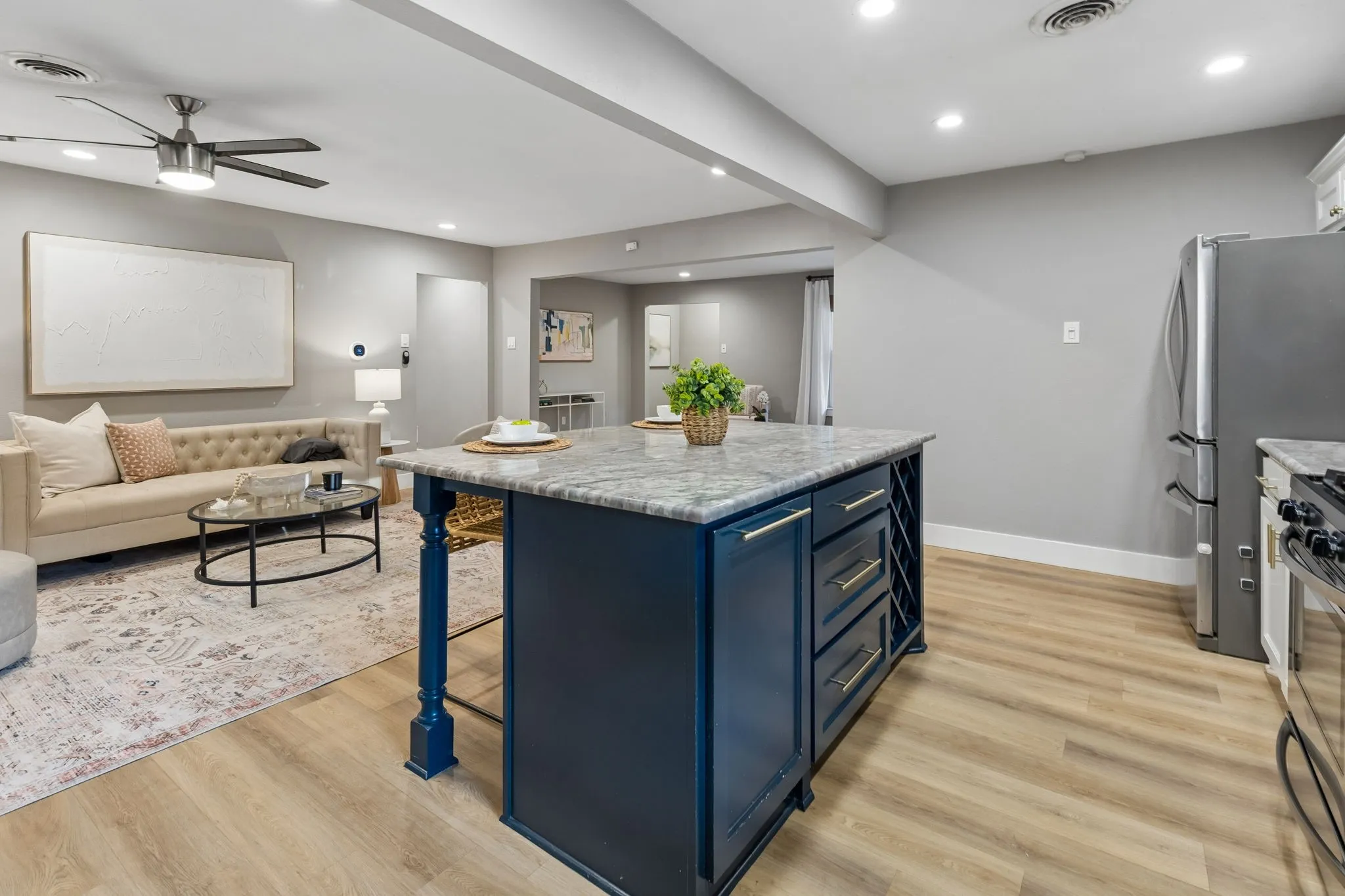 Single Family Residence For Sale in Dallas County , 10647 Chesterton Drive, Dallas, Texas 75238, 4 Bedroom, 2 Bathroom, 2 Garage spaces, 1,937 Sqft, built in 1960, mls#21325680, Real Estate Agent in Dallas, Homes For Sale in Dallas county, Homes For Sale in Dallas, Realtor in Dallas Texas, Real Estate Brokerage Independent Realty Texas, Luminita Cordes Realtor