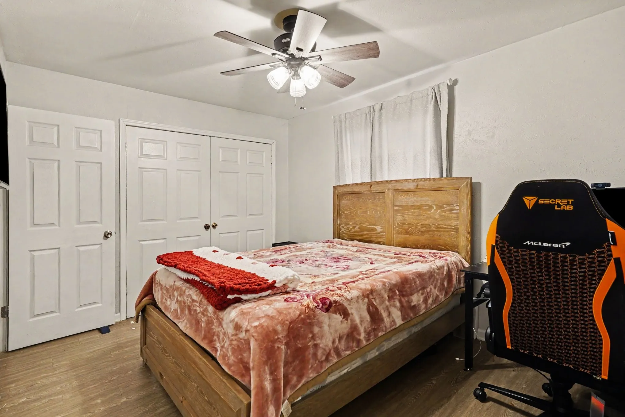 Single Family Residence For Sale in Tarrant County , 1608 Natches Drive, Arlington, Texas 76014, 3 Bedroom, 2 Bathroom, 2 Garage spaces, 1,341 Sqft, built in 1971, mls#21301834, Real Estate Agent in Arlington, Homes For Sale in Tarrant county, Homes For Sale in Arlington, Realtor in Arlington Texas, Real Estate Brokerage Independent Realty Texas, Luminita Cordes Realtor