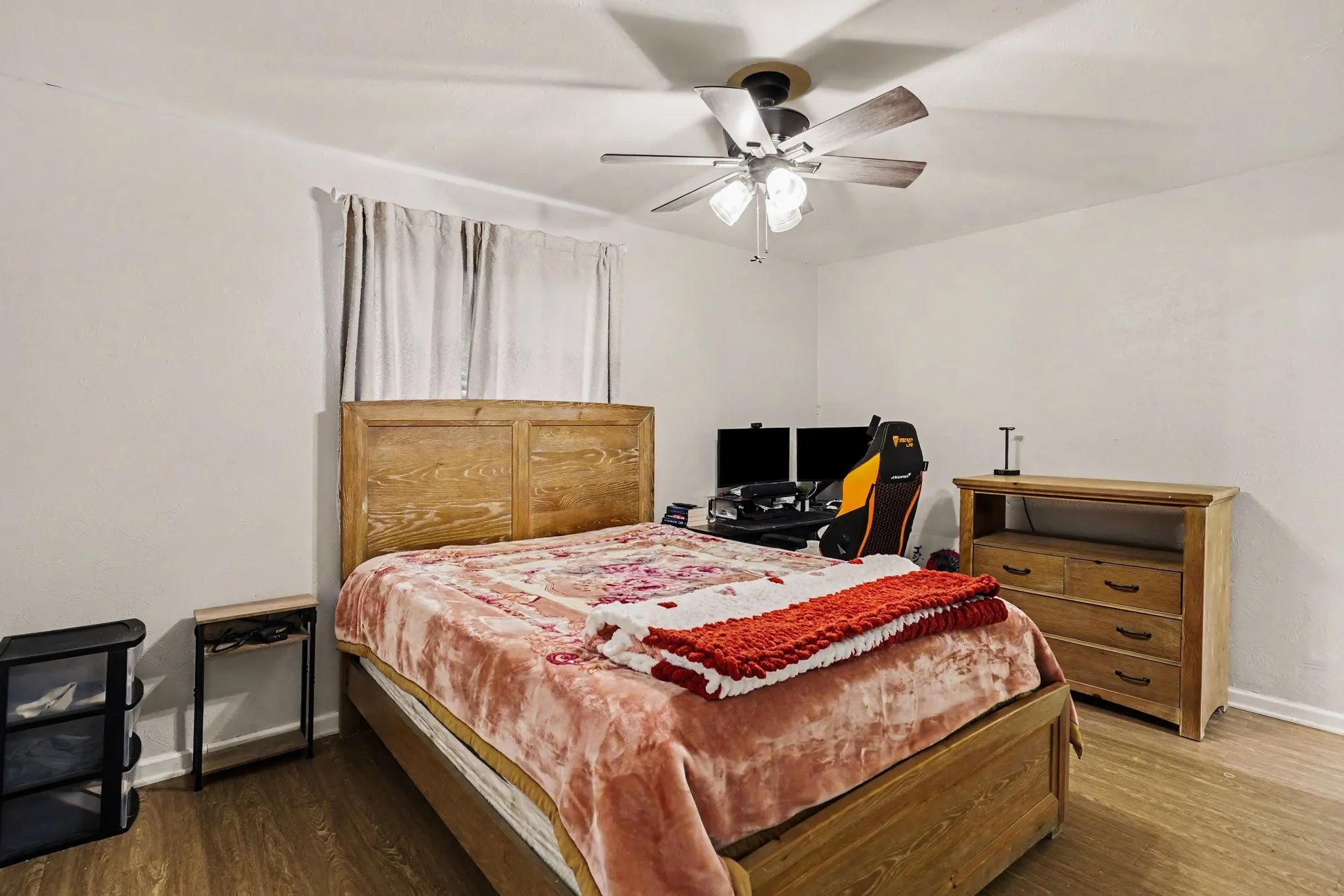 Single Family Residence For Sale in Tarrant County , 1608 Natches Drive, Arlington, Texas 76014, 3 Bedroom, 2 Bathroom, 2 Garage spaces, 1,341 Sqft, built in 1971, mls#21301834, Real Estate Agent in Arlington, Homes For Sale in Tarrant county, Homes For Sale in Arlington, Realtor in Arlington Texas, Real Estate Brokerage Independent Realty Texas, Luminita Cordes Realtor