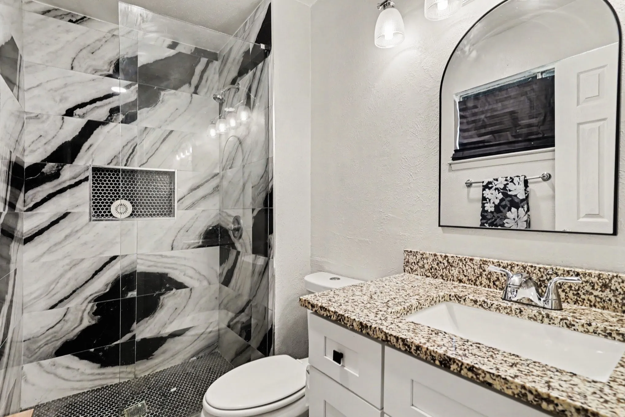 Single Family Residence For Sale in Tarrant County , 1608 Natches Drive, Arlington, Texas 76014, 3 Bedroom, 2 Bathroom, 2 Garage spaces, 1,341 Sqft, built in 1971, mls#21301834, Real Estate Agent in Arlington, Homes For Sale in Tarrant county, Homes For Sale in Arlington, Realtor in Arlington Texas, Real Estate Brokerage Independent Realty Texas, Luminita Cordes Realtor