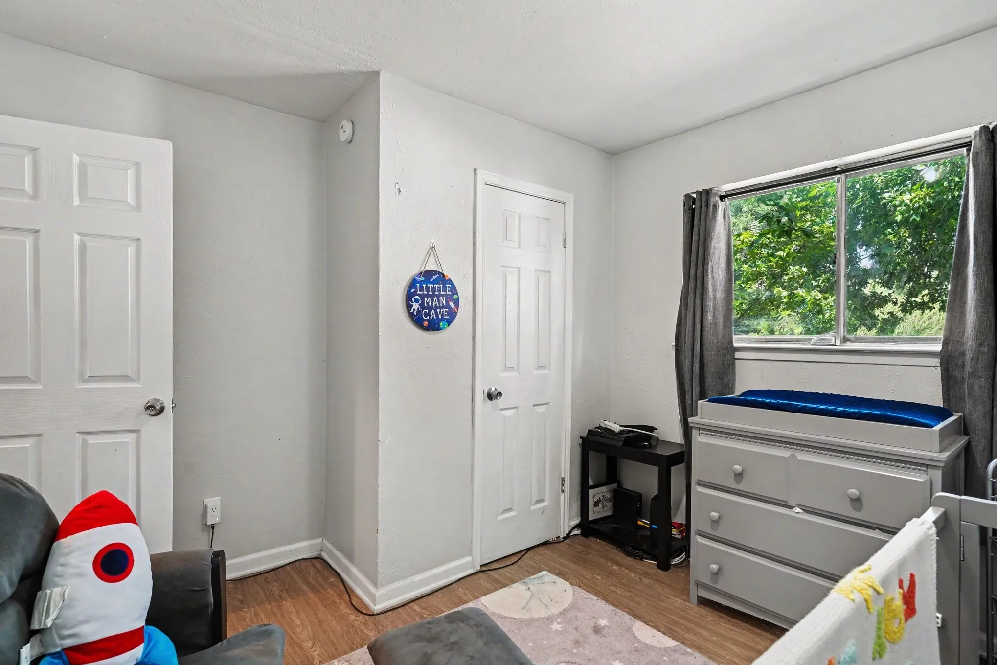 Single Family Residence For Sale in Tarrant County , 1608 Natches Drive, Arlington, Texas 76014, 3 Bedroom, 2 Bathroom, 2 Garage spaces, 1,341 Sqft, built in 1971, mls#21301834, Real Estate Agent in Arlington, Homes For Sale in Tarrant county, Homes For Sale in Arlington, Realtor in Arlington Texas, Real Estate Brokerage Independent Realty Texas, Luminita Cordes Realtor