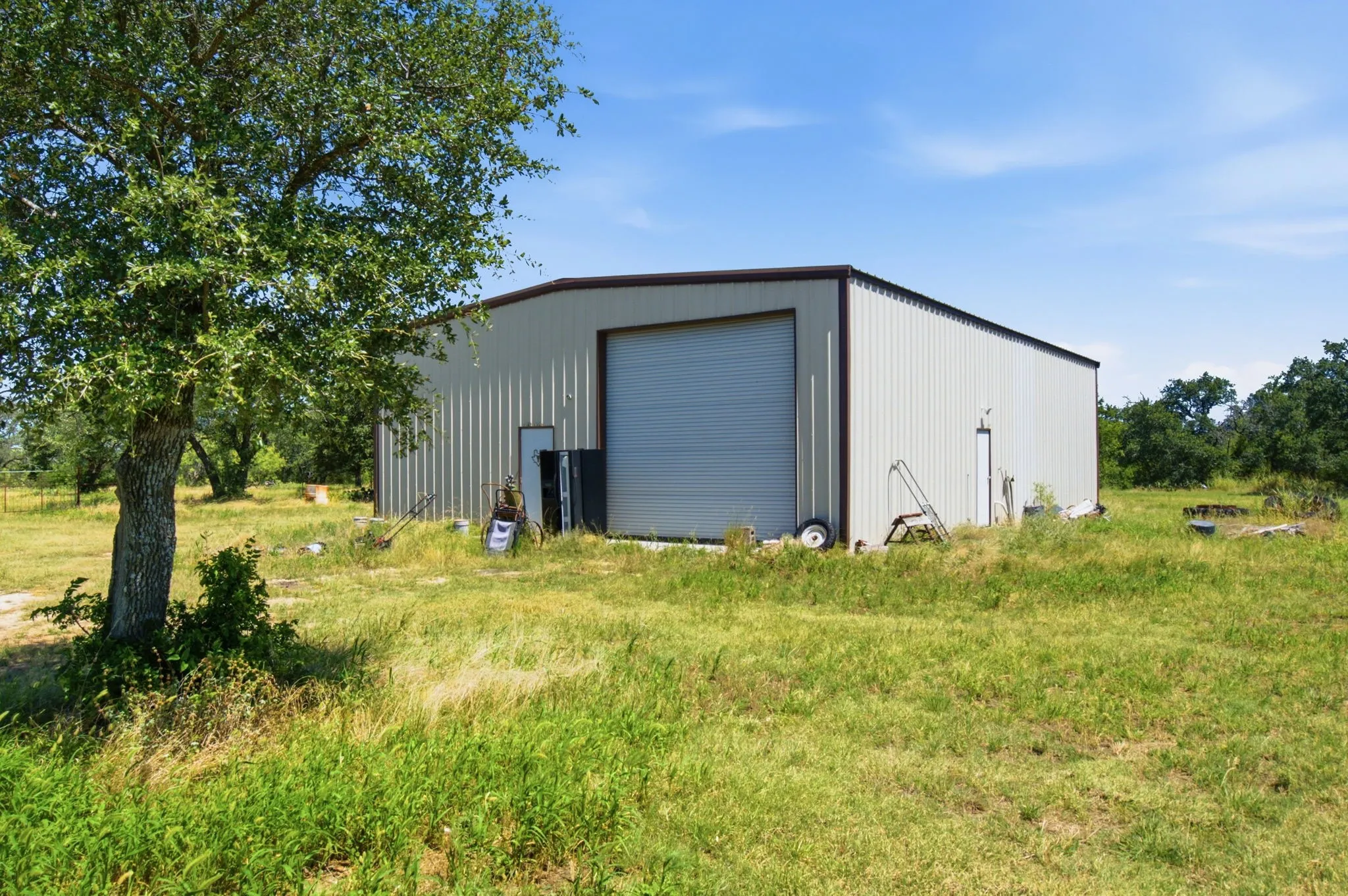Farm For Sale in Hamilton County , 2975 N Fm 1702, Hamilton, Texas 76531, 5 Bedroom, 3 Bathroom, Garage spaces, 2,744 Sqft, built in 2010, mls#21327344, Real Estate Agent in Hamilton, Homes For Sale in Hamilton county, Homes For Sale in Hamilton, Realtor in Hamilton Texas, Real Estate Brokerage Independent Realty Texas, Luminita Cordes Realtor